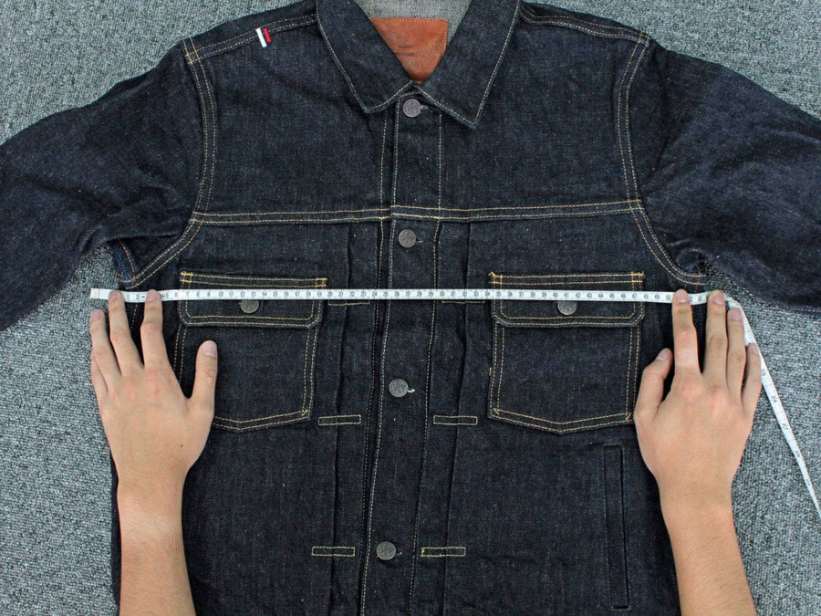 A Guide to Properly Measuring Your Denim Jacket for Resale