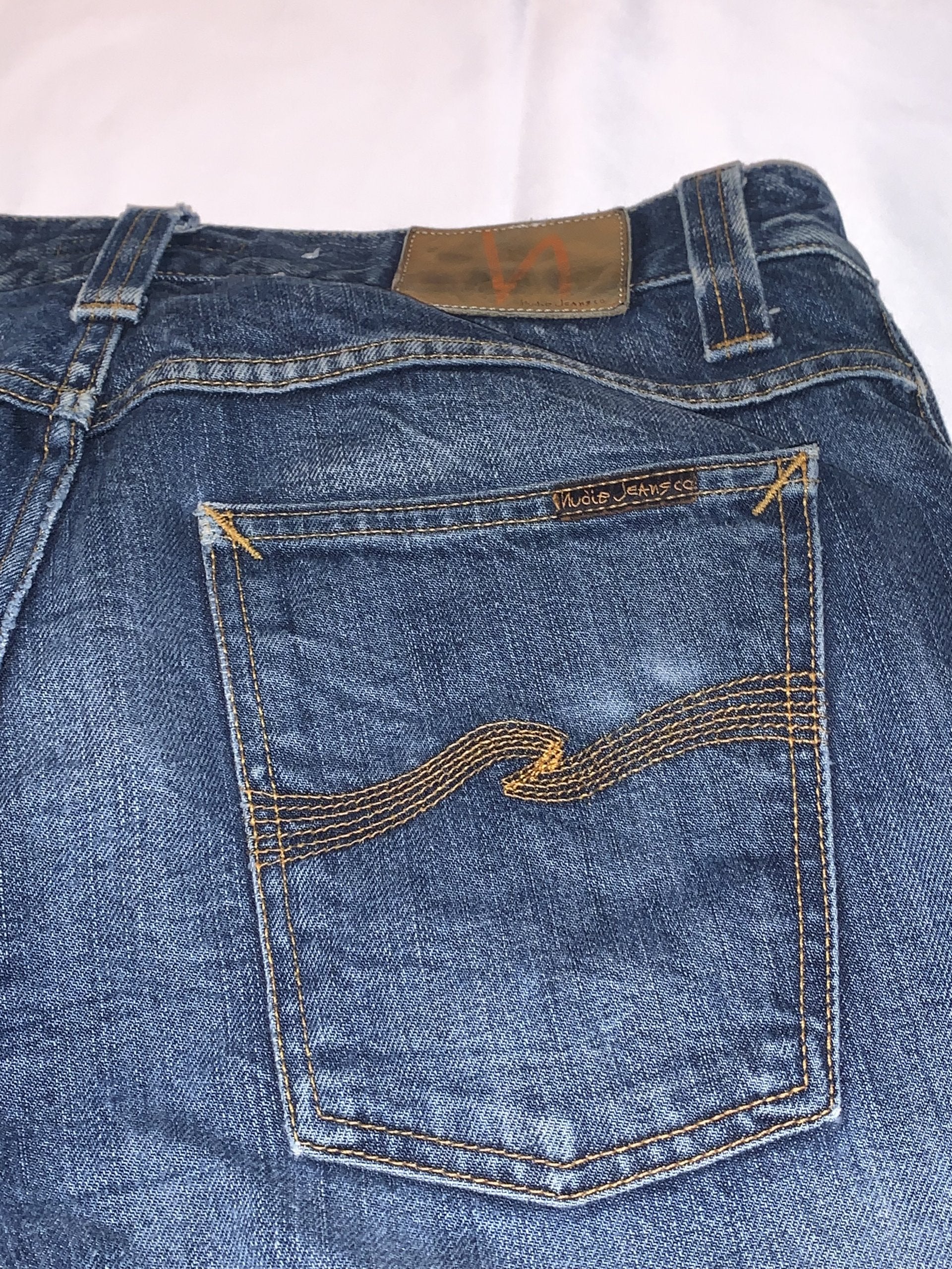 Nudie Jeans - Average Joe cut offs - 33