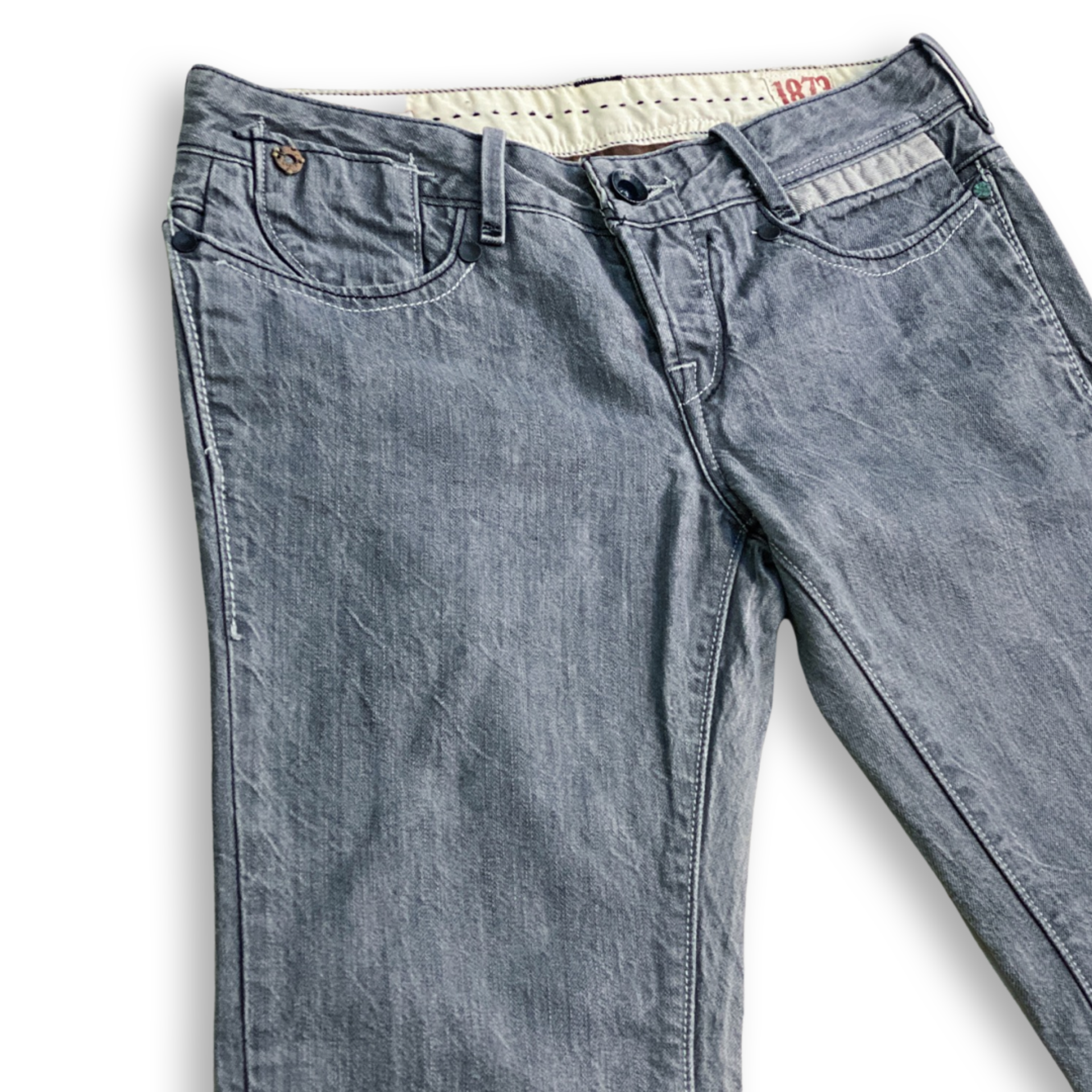SUPER RARE LADIES LEVIS COPPER JEANS // Button fly, special stitch and copper hardware details. Size 27 waist 32 length.