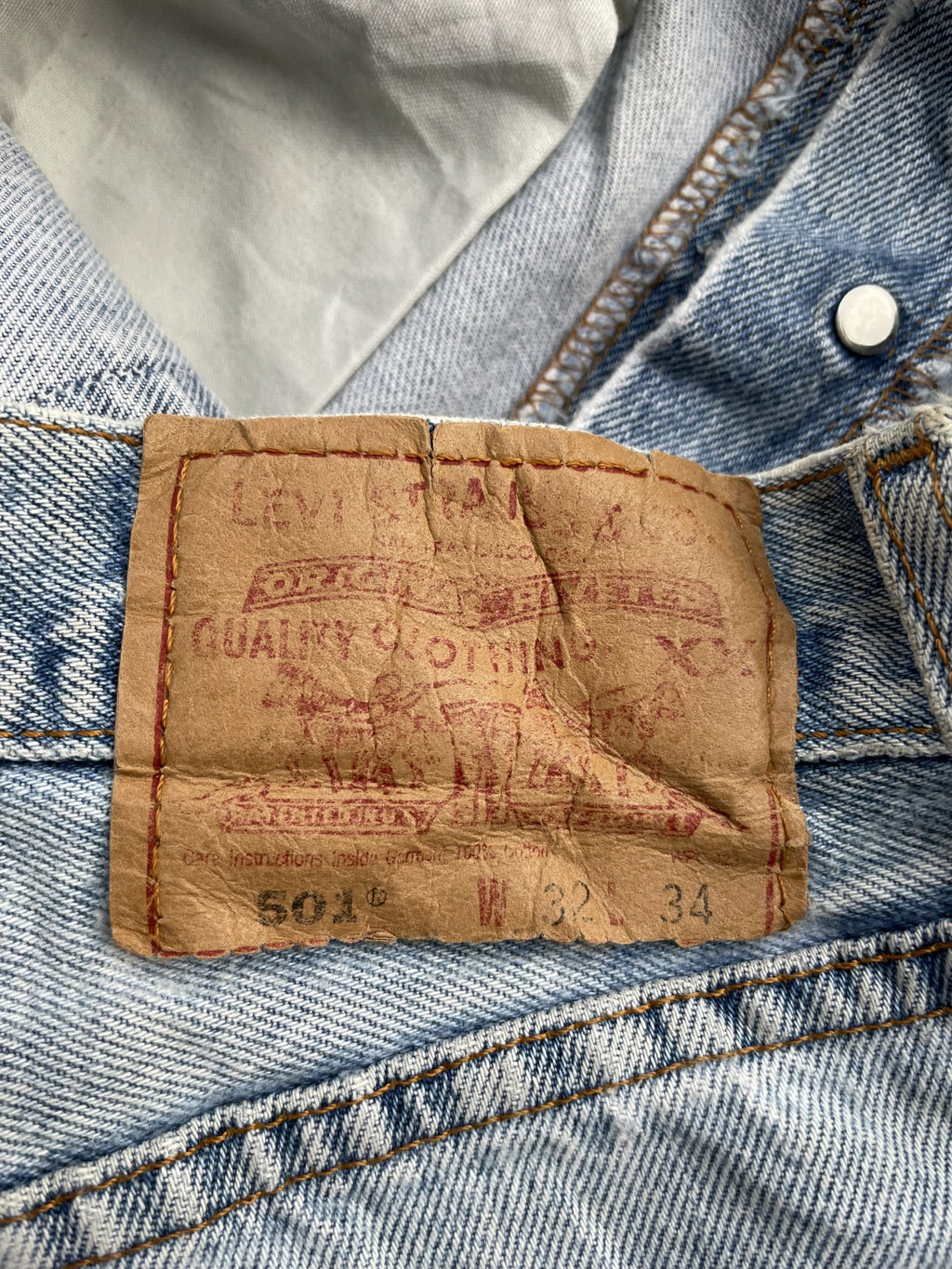Vintage Levis 501 e 2000 Aging Distressed
