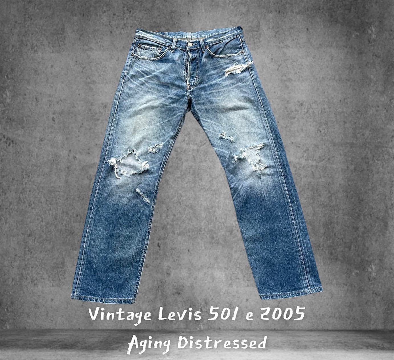 Vintage Levis 501 e 2005 Aging Distressed Denim