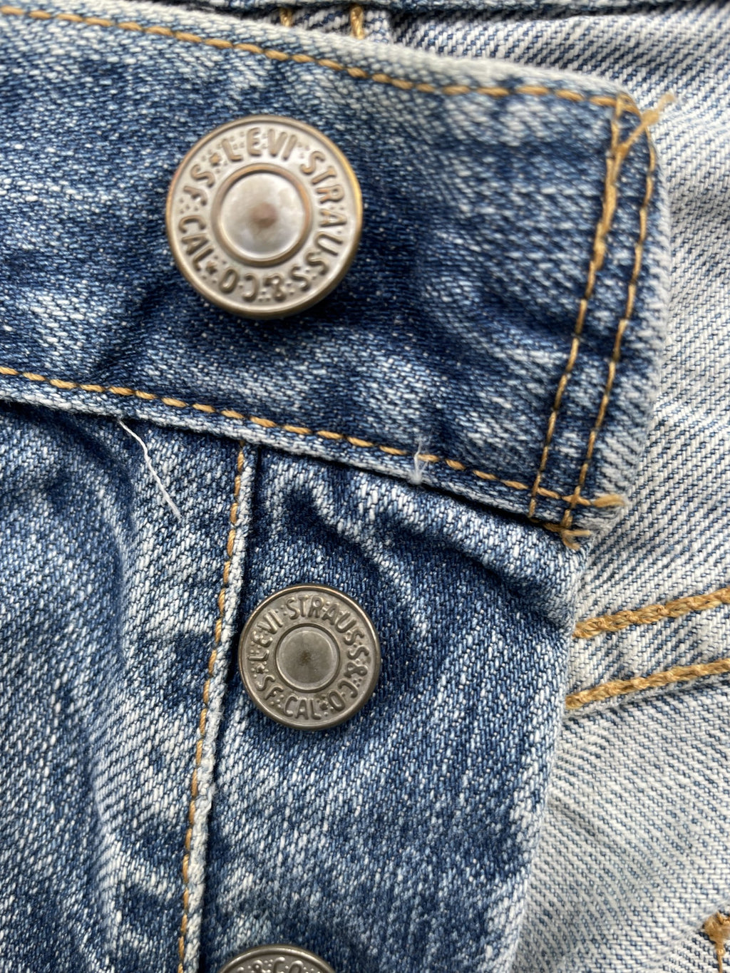 Vintage Levis 501 e 2005 Aging Distressed Denim