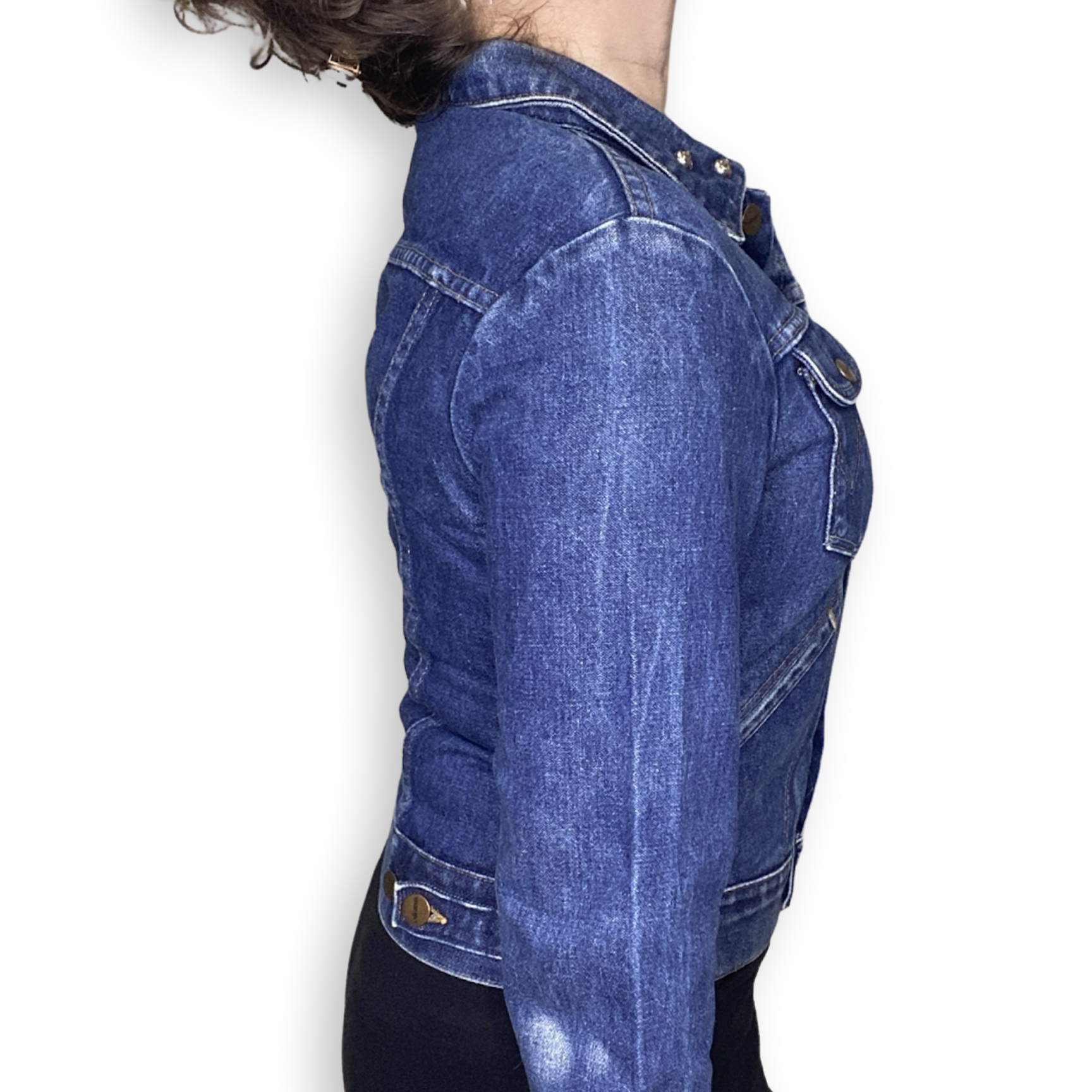 RARE WRANGLER VINTAGE LADIES DENIM JACKET // Great condition, skull rivet collar detail, size 34 (UK 8)