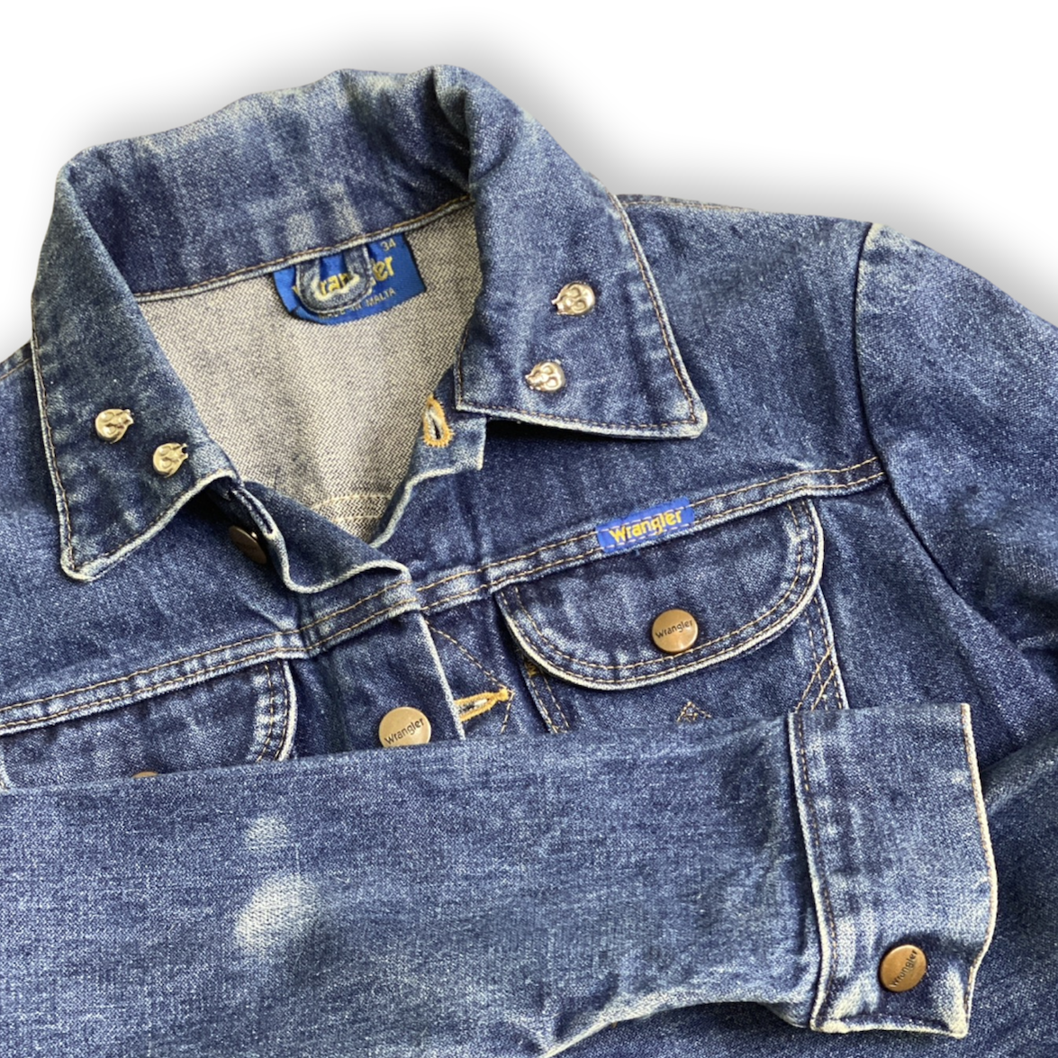 RARE WRANGLER VINTAGE LADIES DENIM JACKET // Great condition, skull rivet collar detail, size 34 (UK 8)