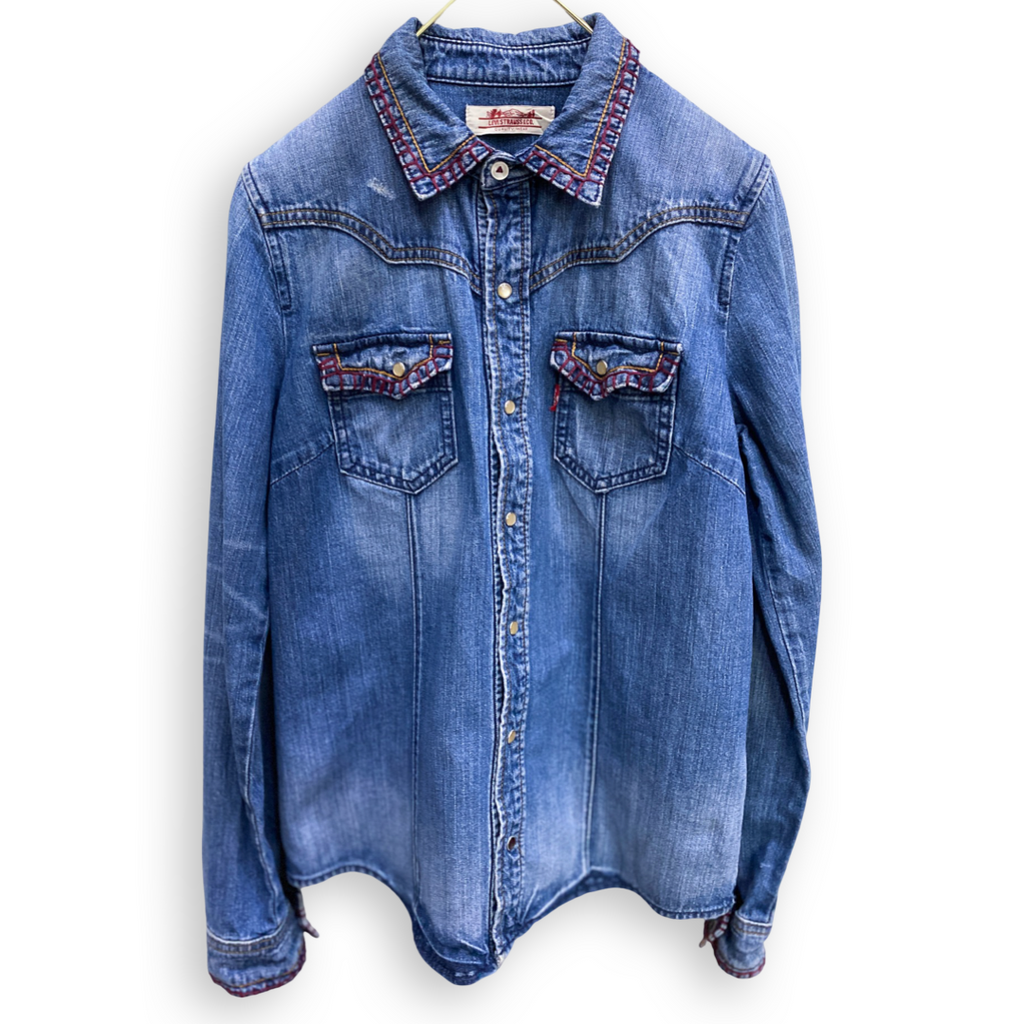 RARE LEVIS WESTERN SHIRT WITH BLANKET STITCH DETAILS // Pearl popper buttons size medium
