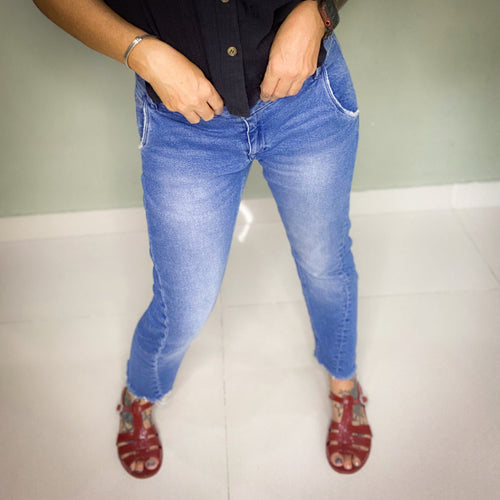 DAWN DENIM ETHICAL JEANS 'SLIM HEAVEN TAPER CROP'