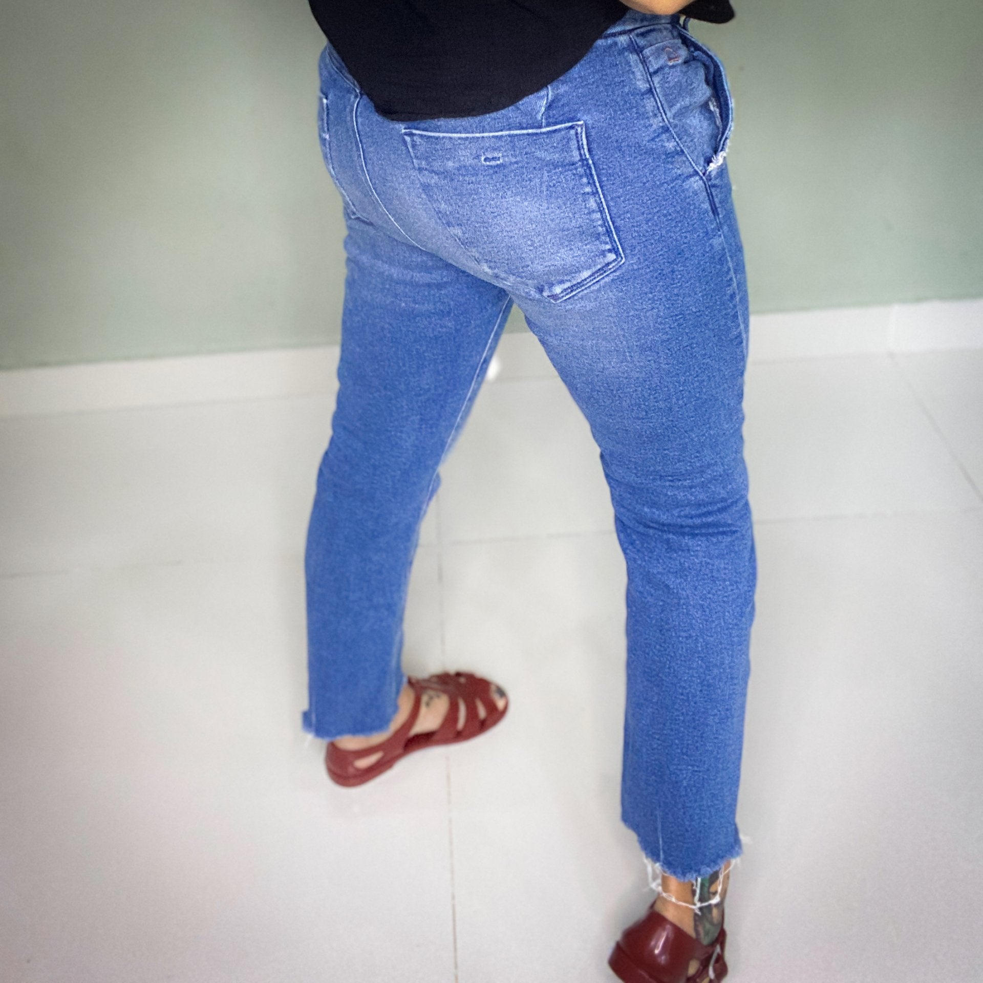 DAWN DENIM ETHICAL JEANS 'SLIM HEAVEN TAPER CROP'