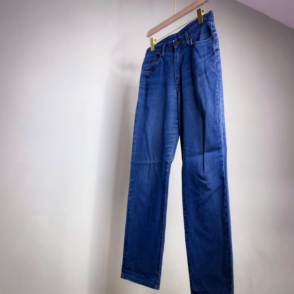EDWIN 704 STRAIGHT CUT JEANS // Zipper fly, waist 31 - leg 31