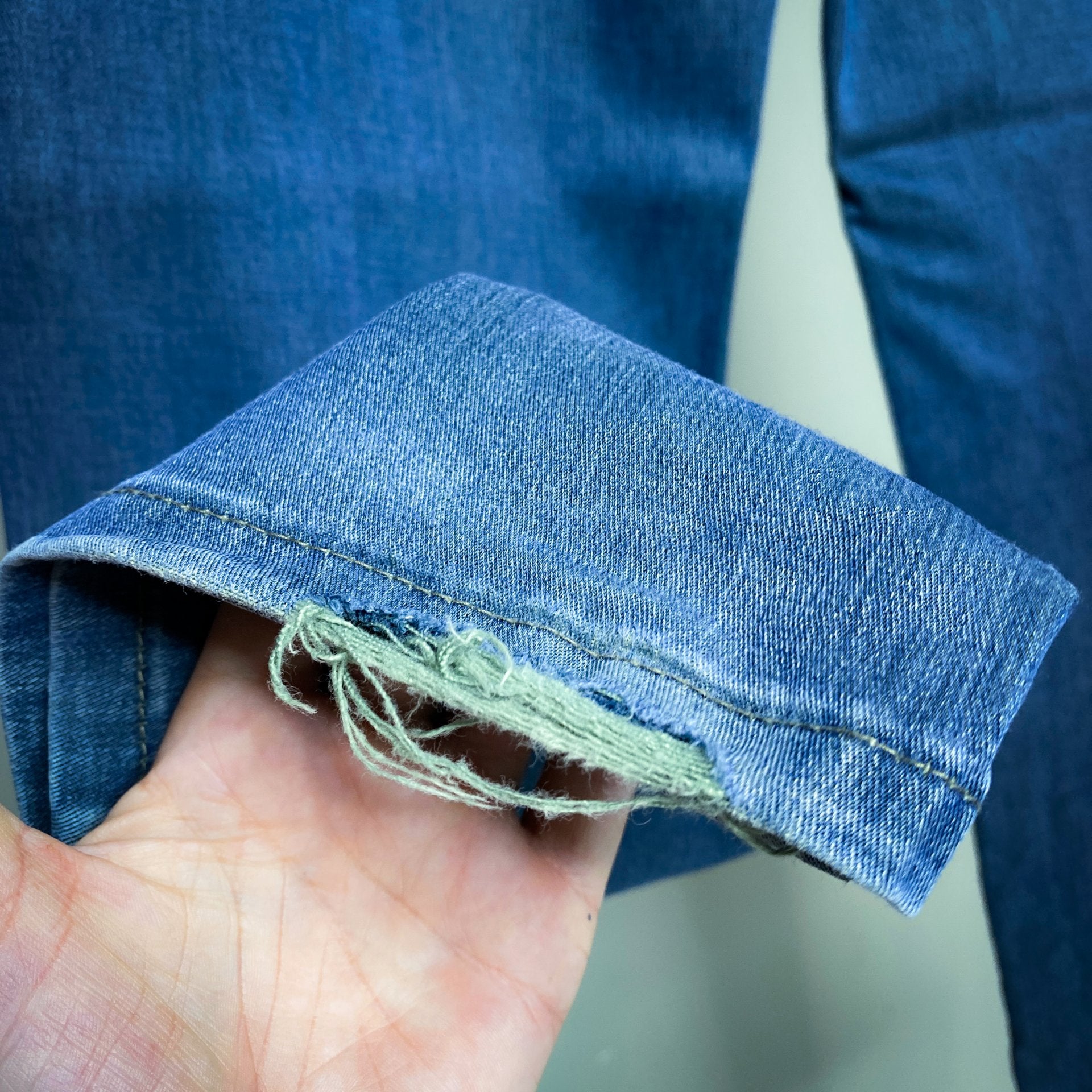 EDWIN 704 STRAIGHT CUT JEANS // Zipper fly, waist 31 - leg 31
