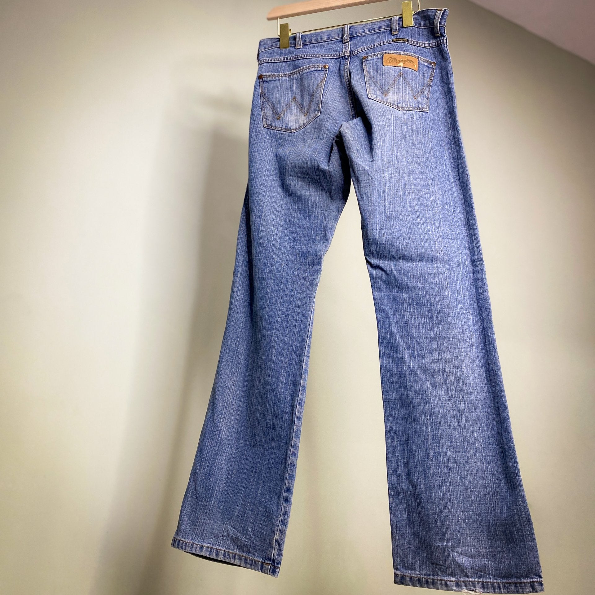 WRANGLER VINTAGE TEXTURED JEANS 32 - 32
