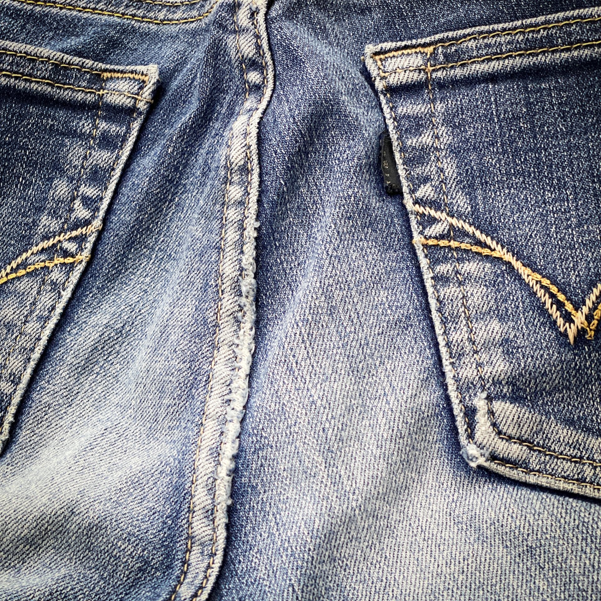 EDWIN ME423 'MADE IN JAPAN' STRAIGHT CUT JEANS // Zipper fly; waist 28 - leg 30