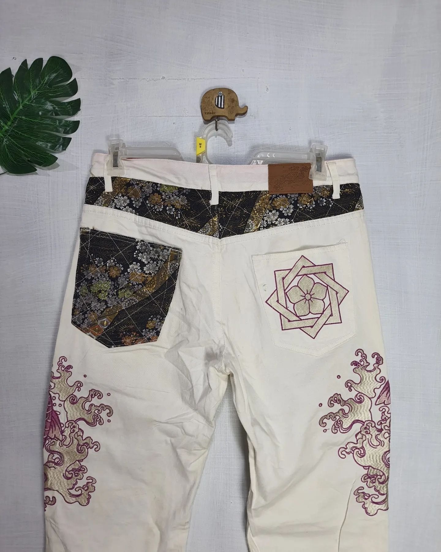 Bukkir Abou Full Embroidery Jeans