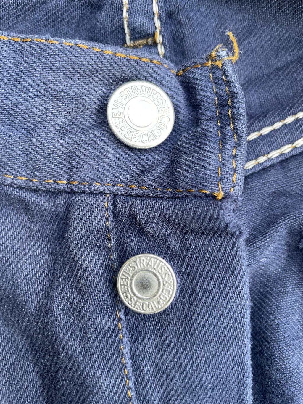 Vintage 1999 Levis 501 e Purple Denim