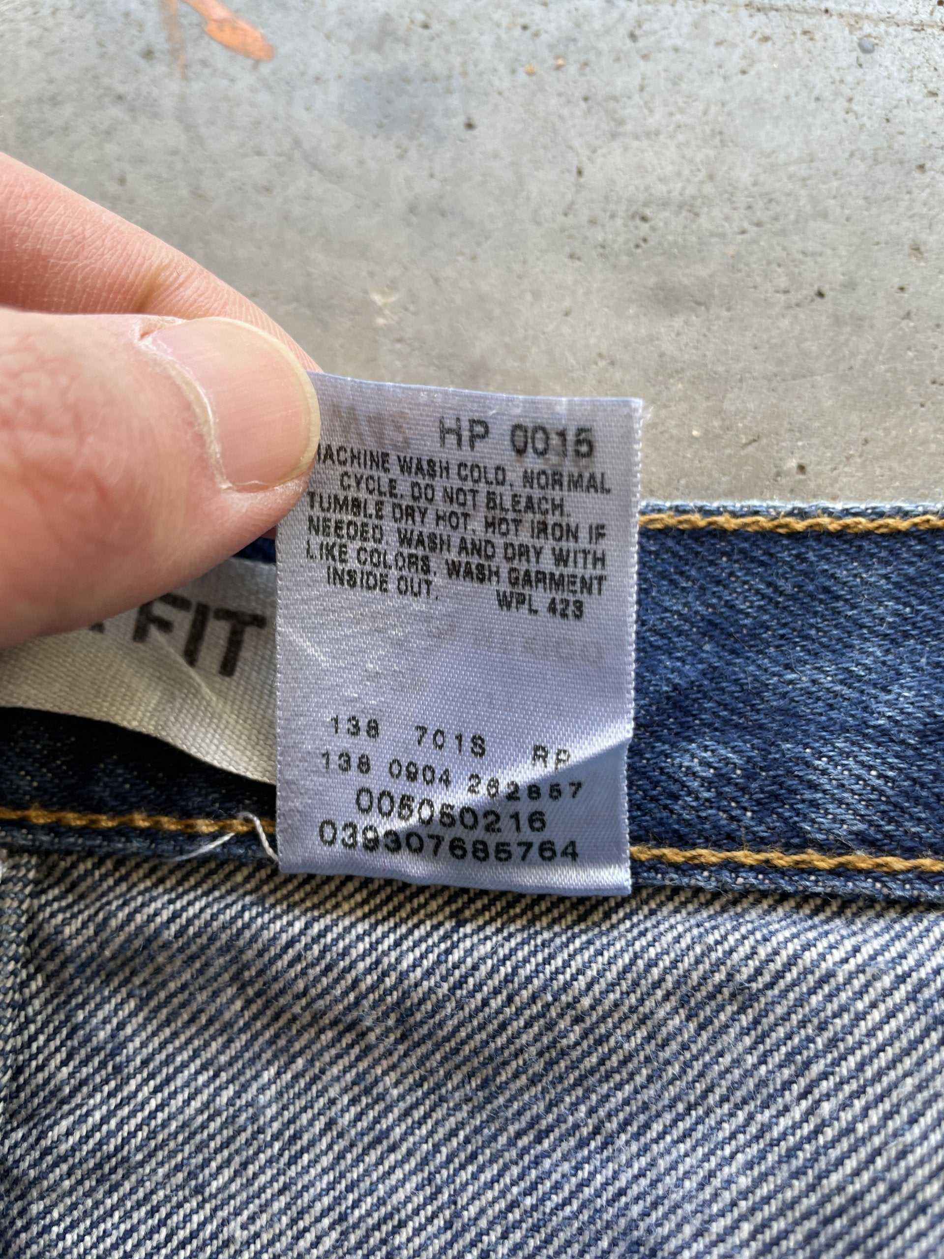 Y2K 2004 Levi's 505 Men’s Dark Blue Denim Jeans 40x29 Regular Fit Straight Leg