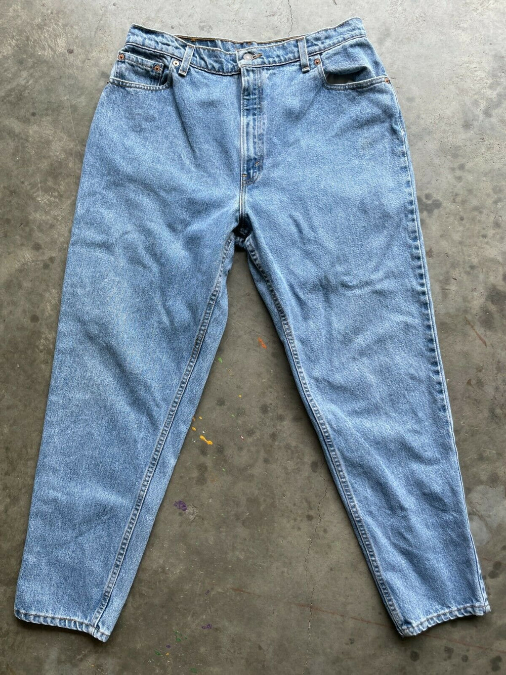 Vintage Levi 550 90s 33x28 Relaxed Tapered USA Made Blue Jeans