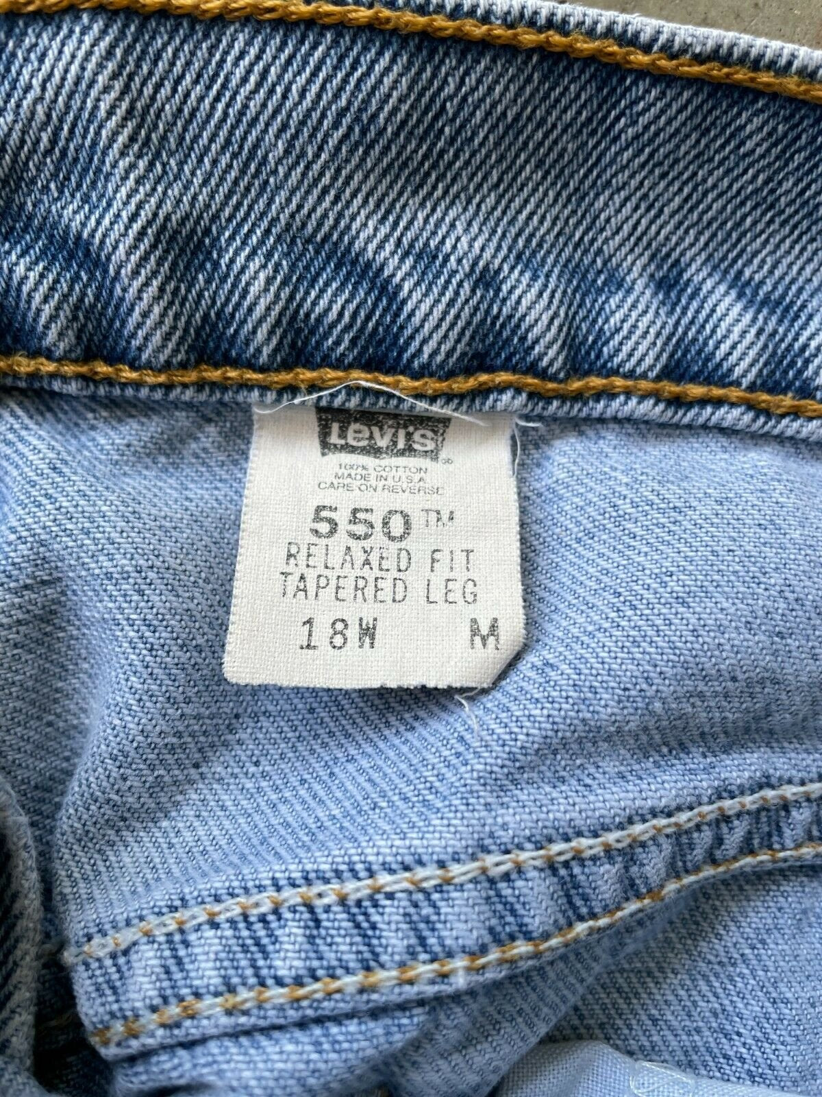 Vintage Levi 550 90s 37x28 Womens 18W Relaxed Tapered USA Made Blue Jeans