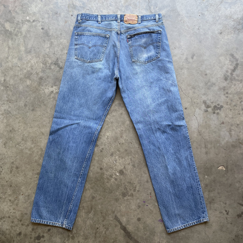 Vintage Levi 501 made in usa 90s blue denim jeans medium wash 40x34 37x32