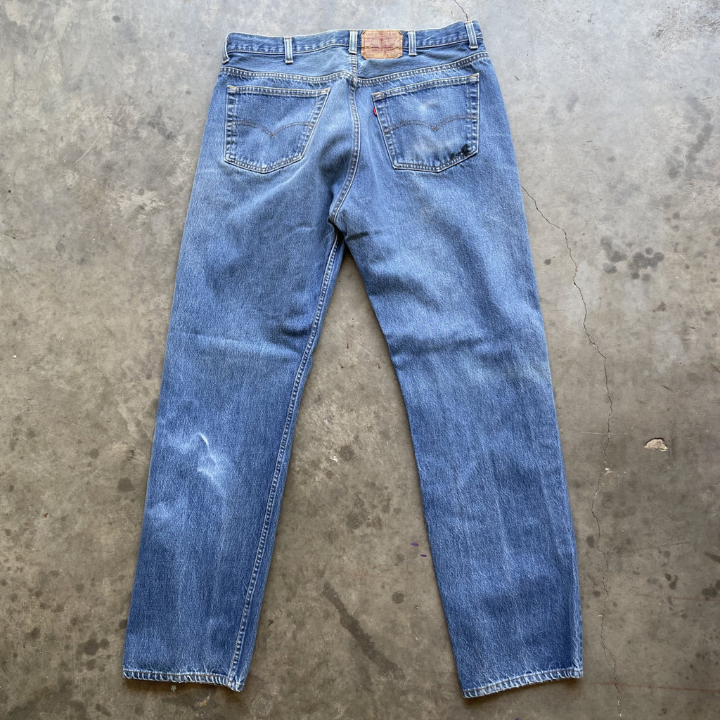 Vintage Levi 501 made in usa 90s blue denim jeans medium wash 40x34 37x32