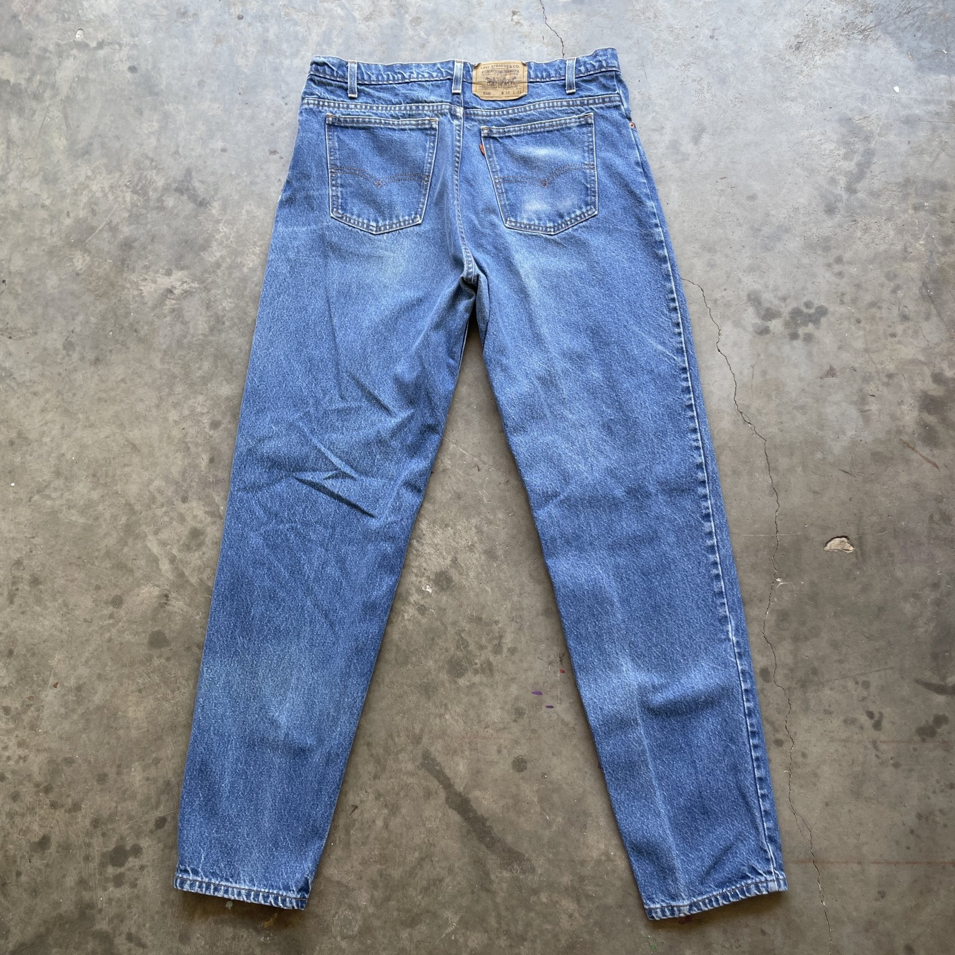 Vintage Levi Orange tab 550 made in usa blue denim jeans light wash 38x34 36x33