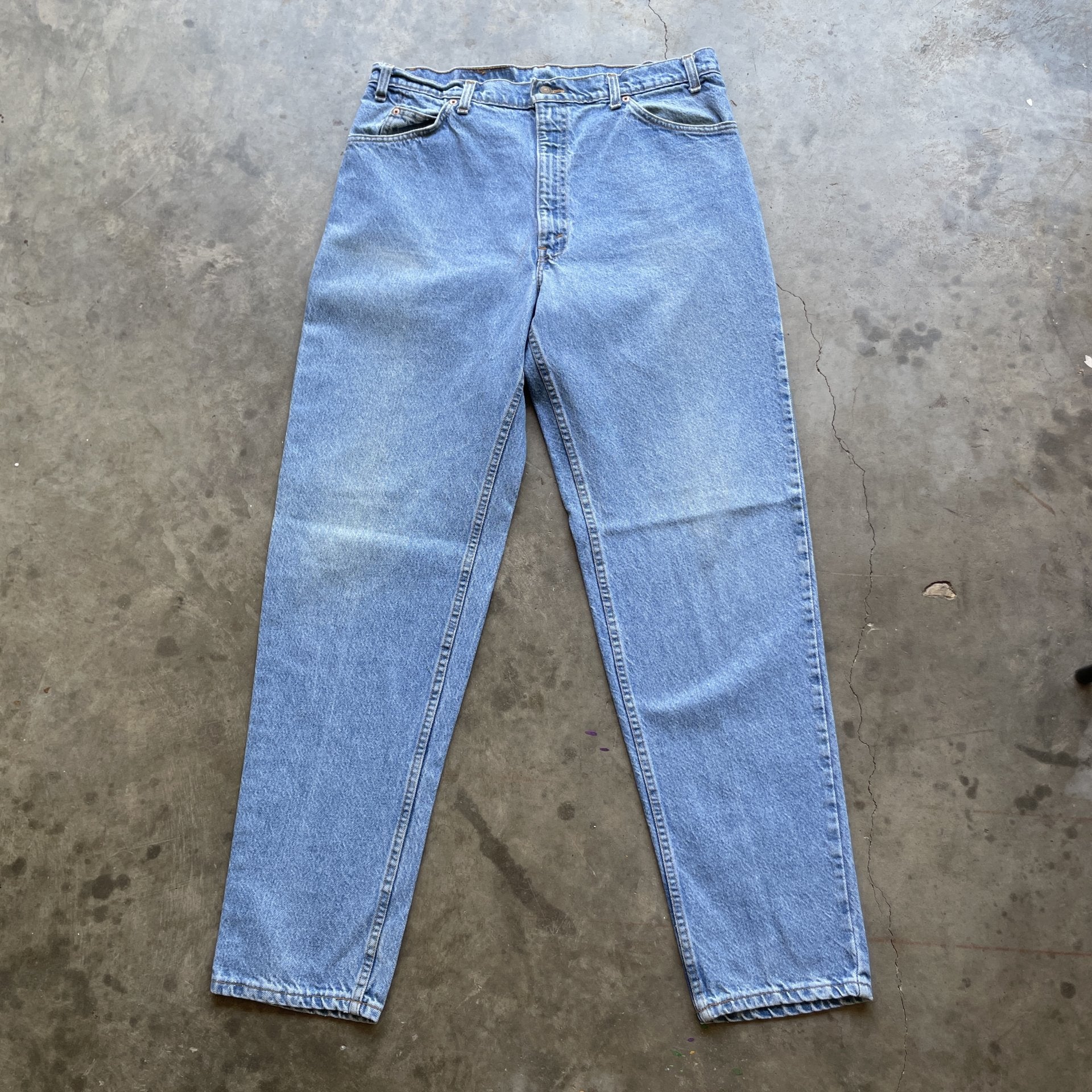 Vintage Levi Orange tab 550 made in usa blue denim jeans light wash 38x34 36x34