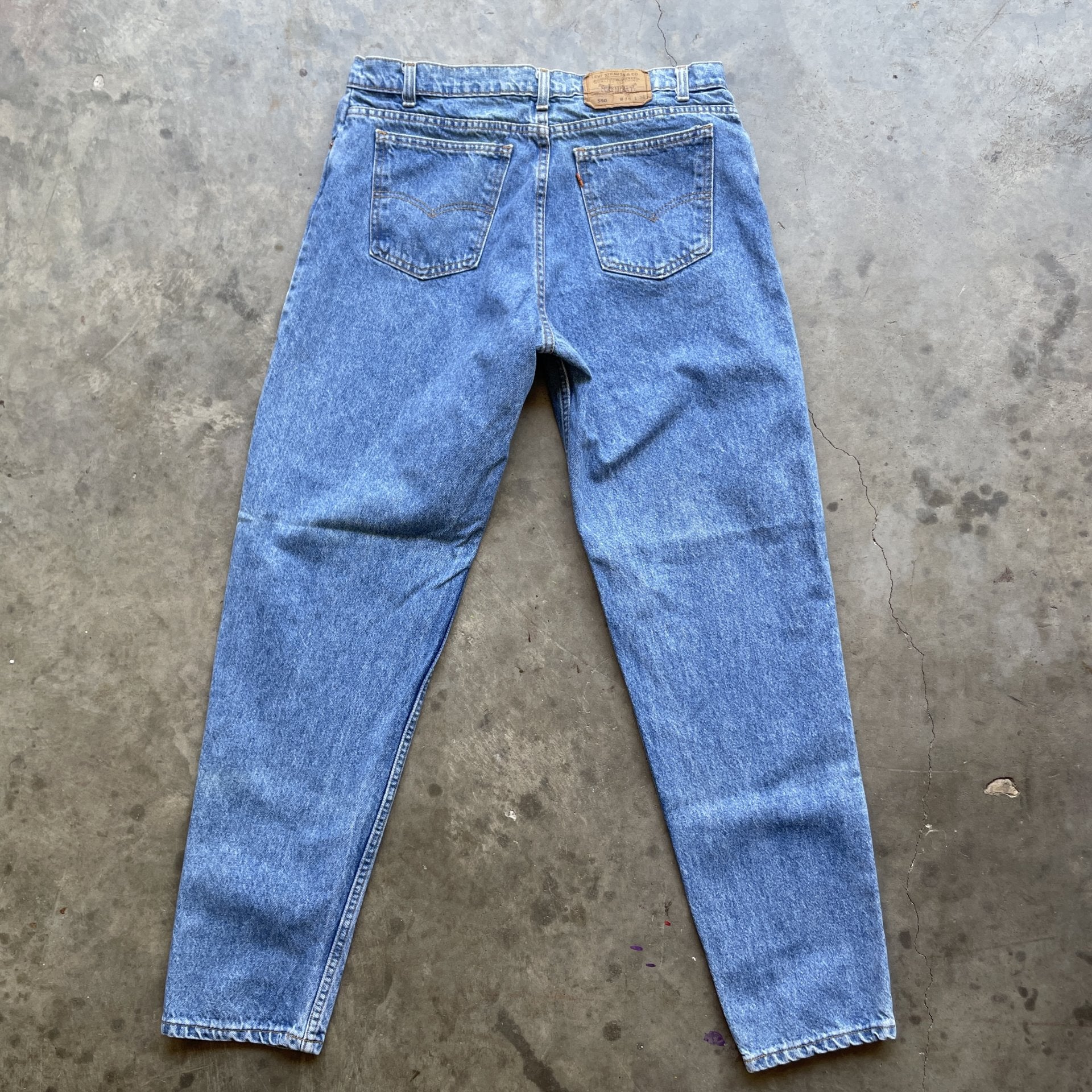 Vintage Levi Orange tab 550 made in usa blue denim jeans light wash 38x34 35x32