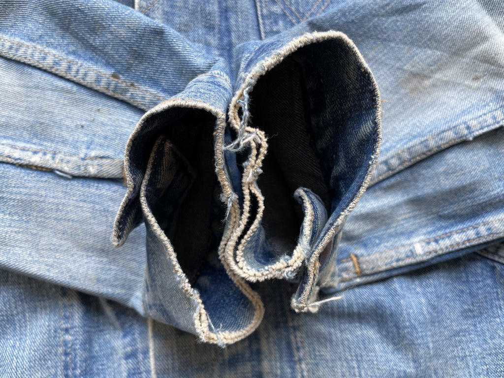 Vintage Wrangler selvedge denim jacket faded distressed light wash 42