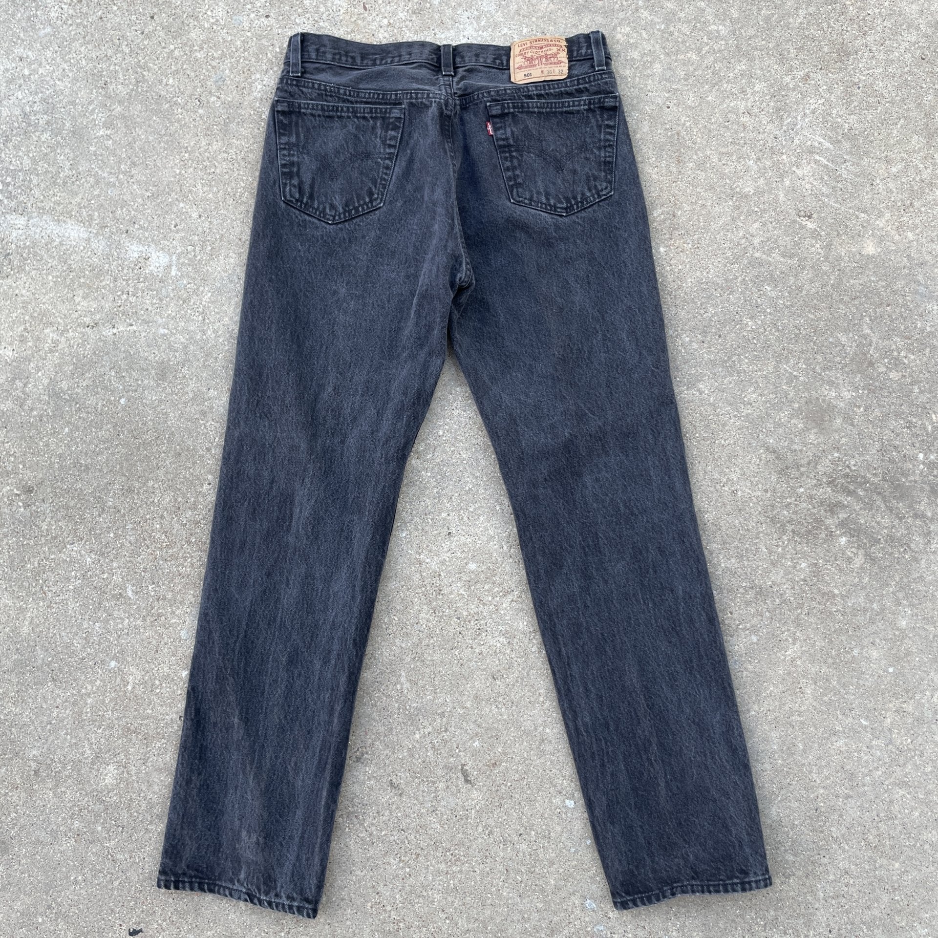 Vintage Levi 501 0660 made in usa 33x31 denim jeans faded black 90s
