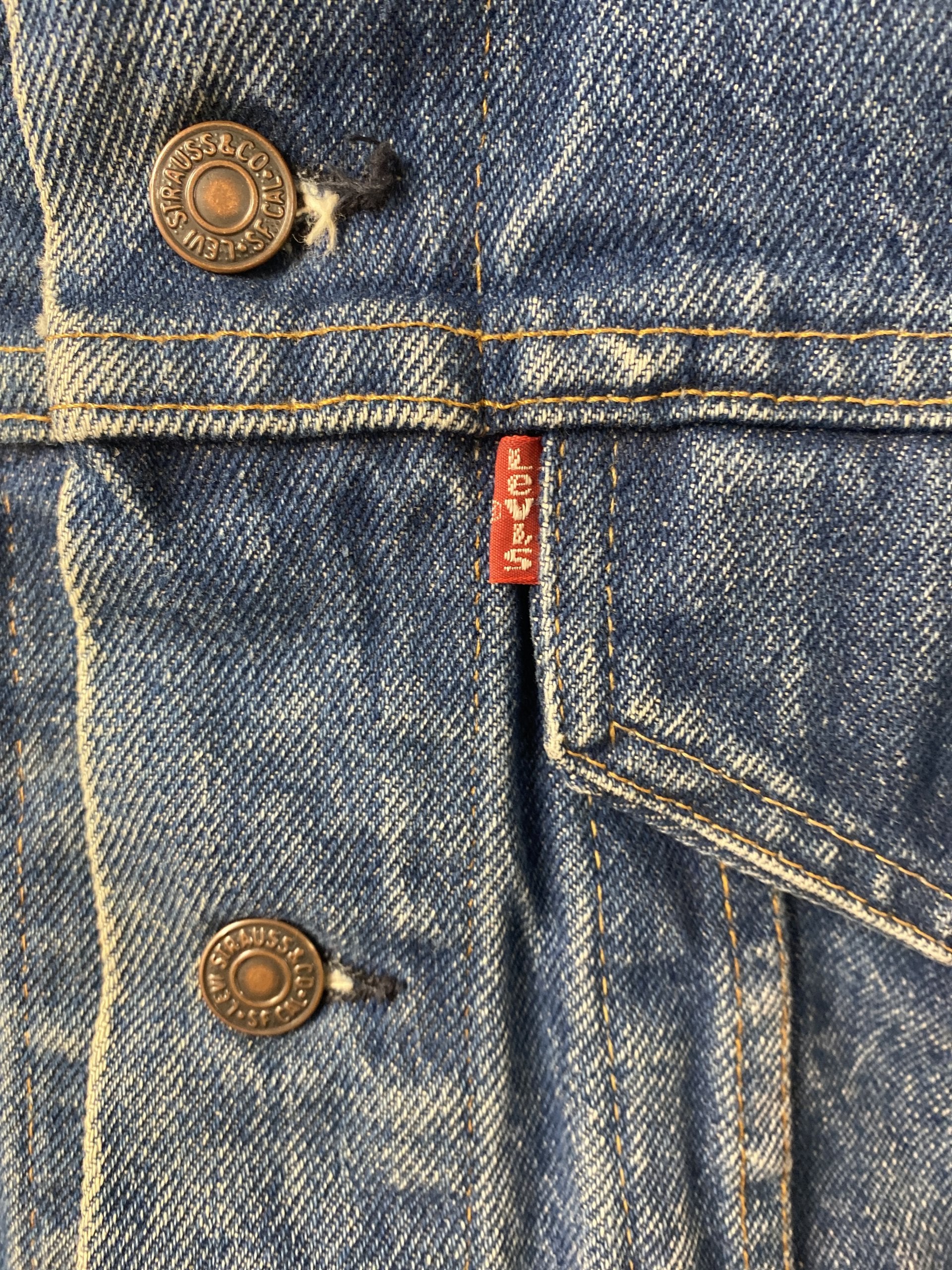 Vintage 1970s Levi’s type 3 denim trucker jacket faded made in USA 42