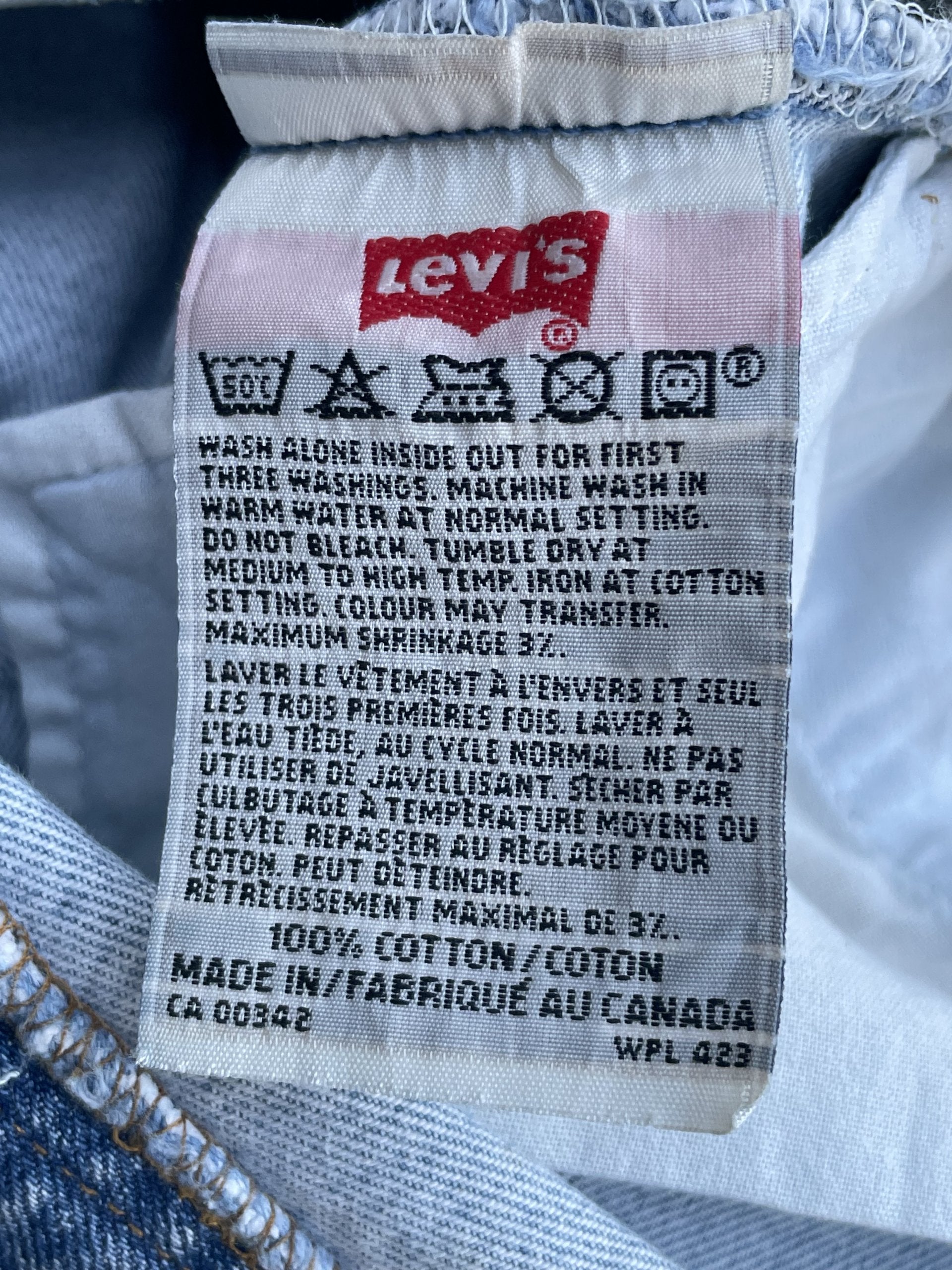 Vintage 1998 Levis 501 e Aladin