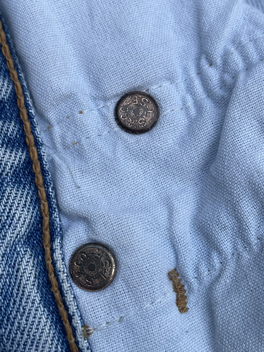 Vintage 1998 Levis 501 e Aladin