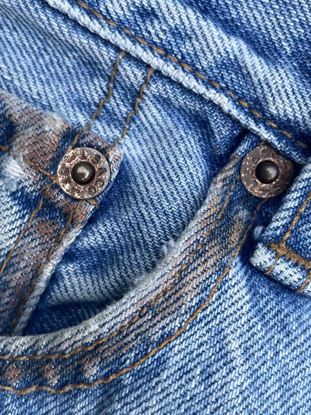 Vintage 1998 Levis 501 e Aladin