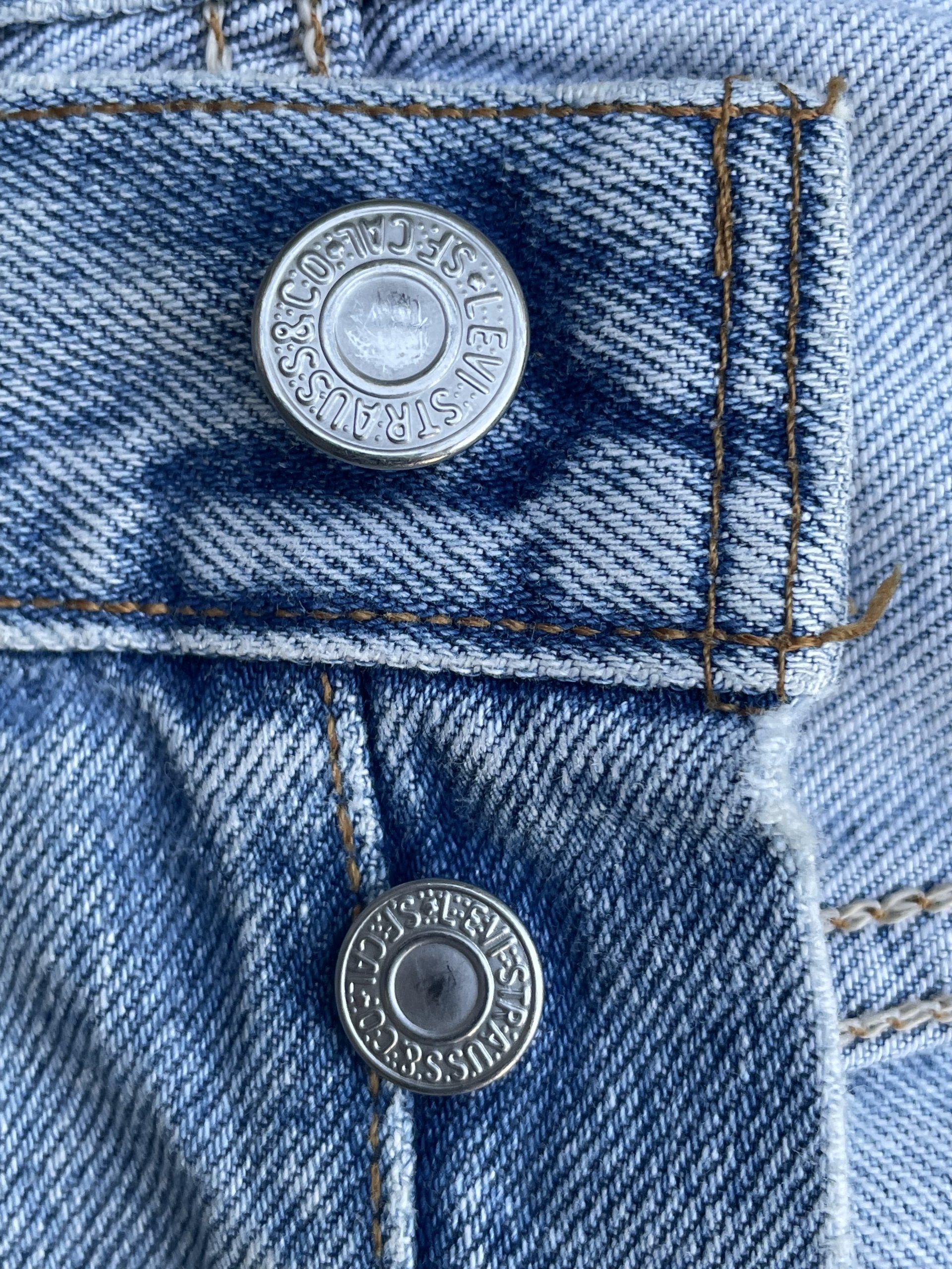 Vintage 1998 Levis 501 e Aladin