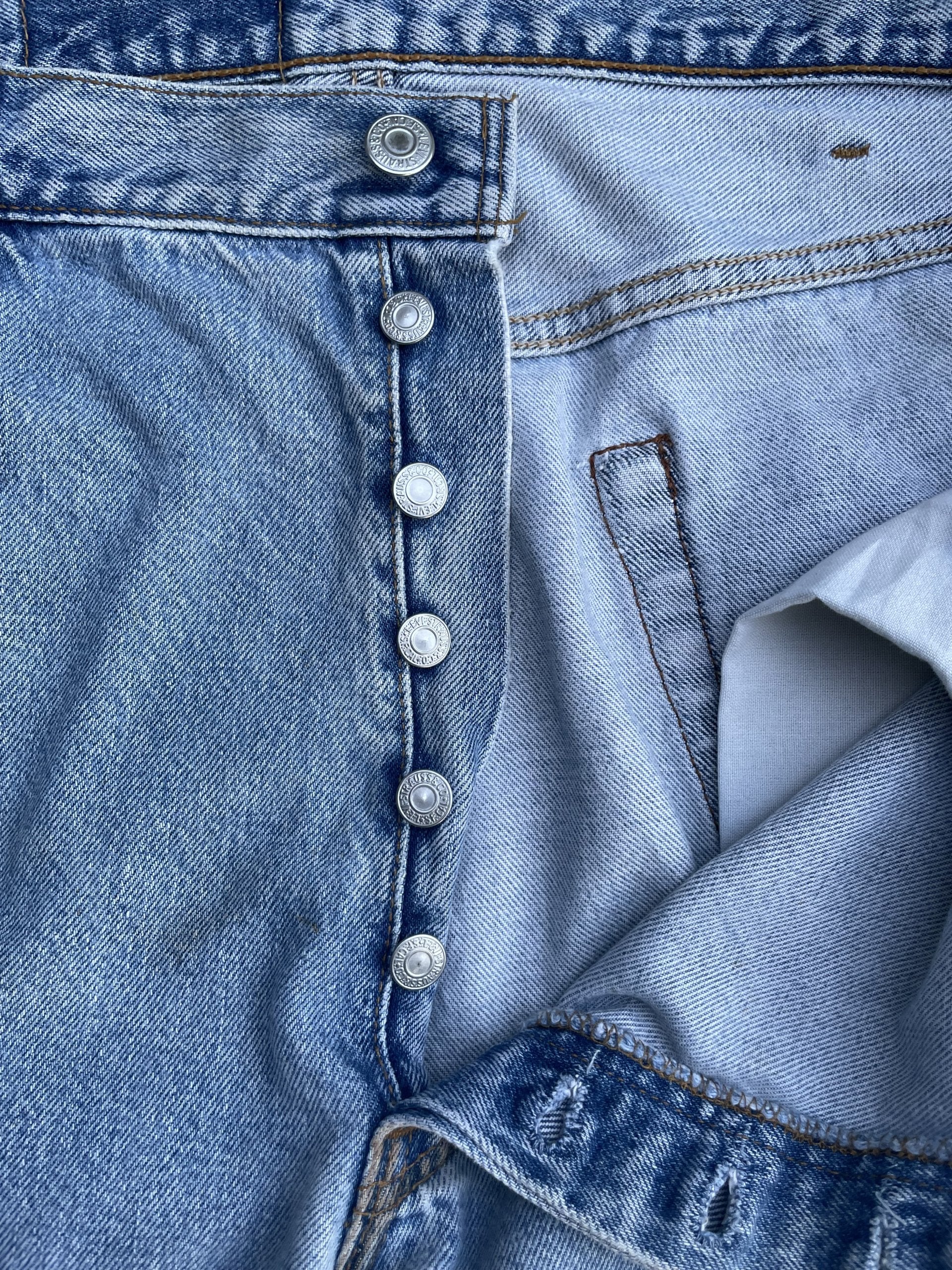 Vintage 1998 Levis 501 e Aladin
