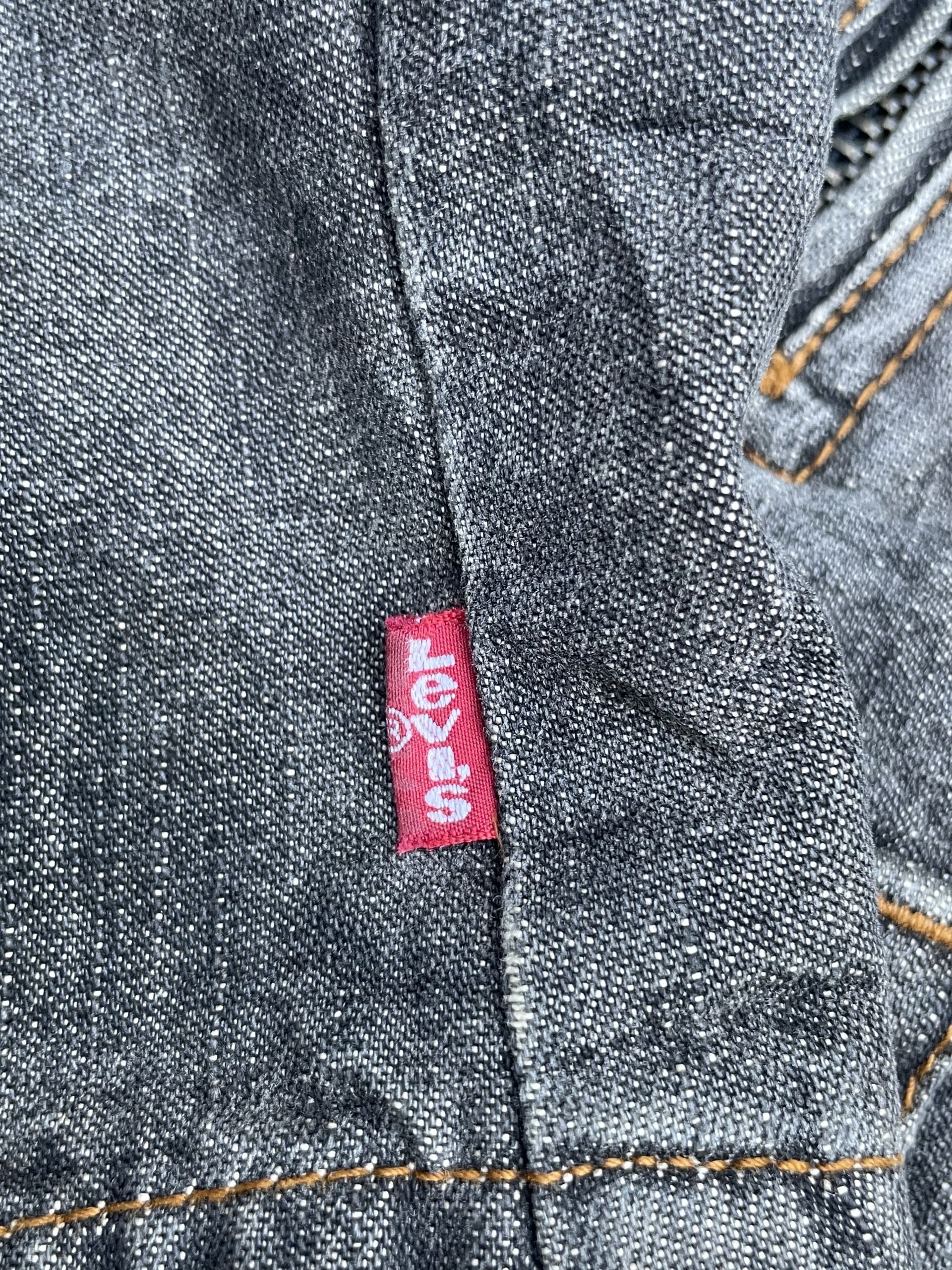 Vintage 2002 Levis Red Tab Denim Jacket