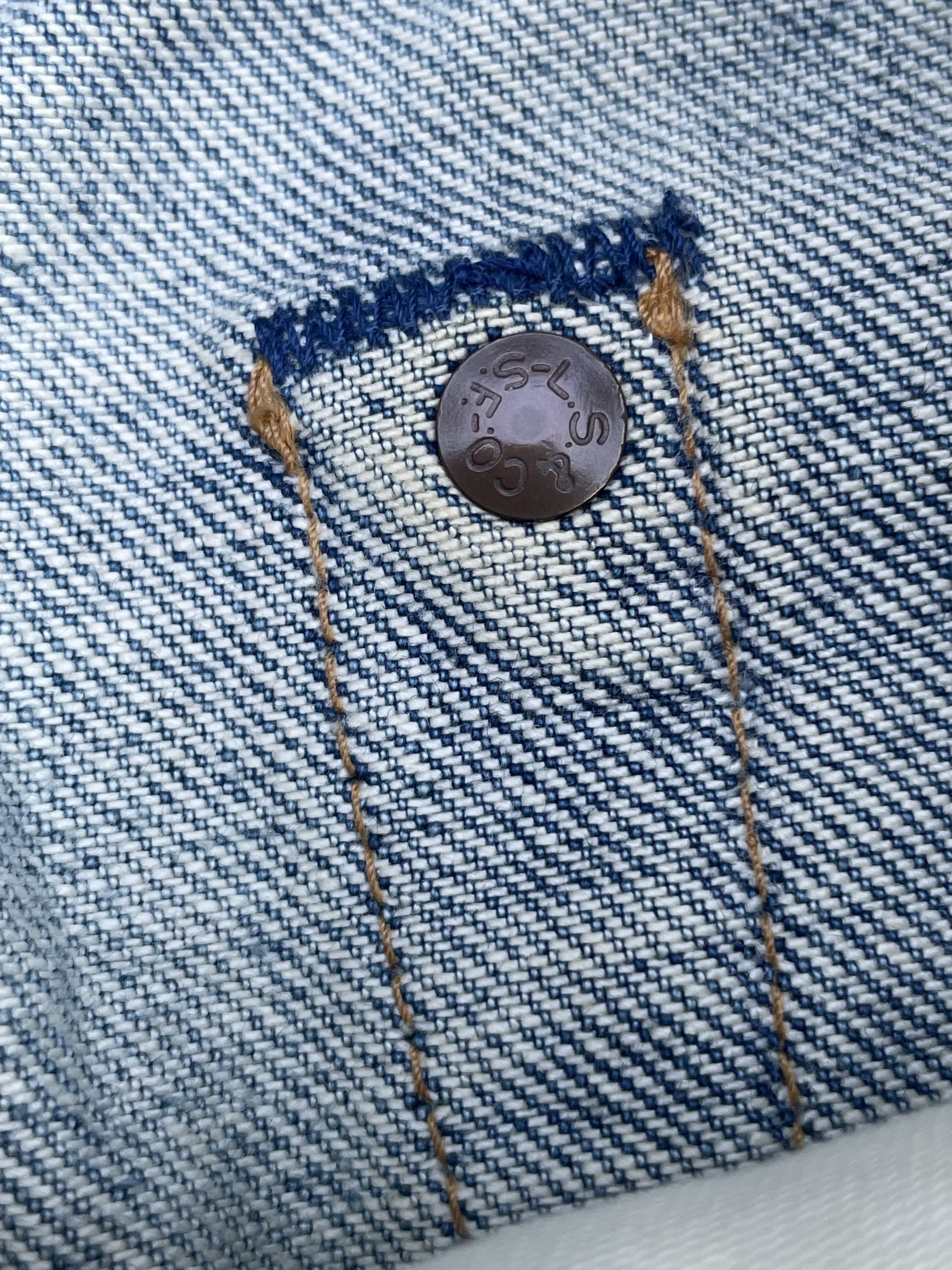 Vintage 1995 Levis 551Z E Distresed & Painted