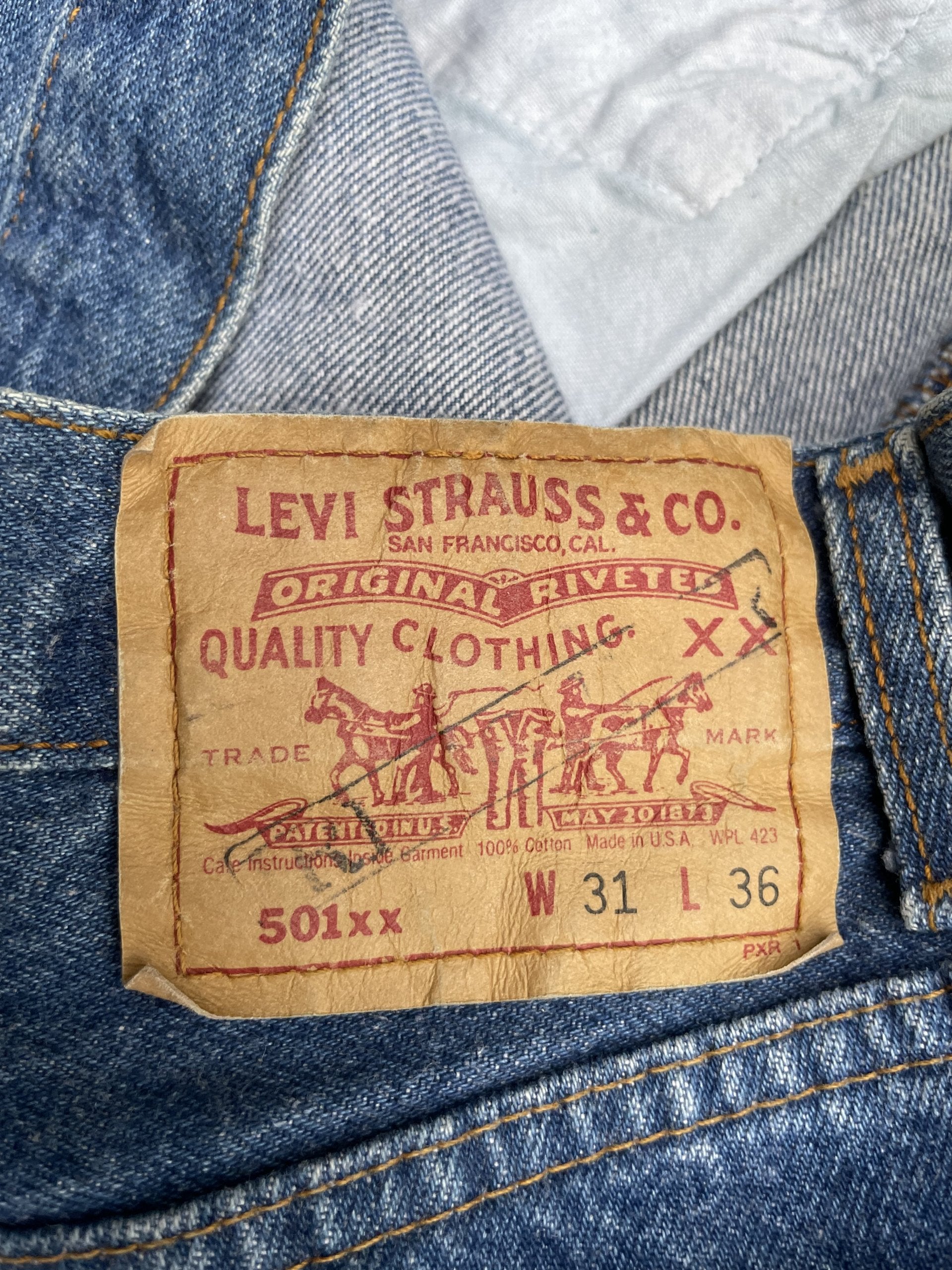 Vintage 1991 Levis 501 e Usa Irregular