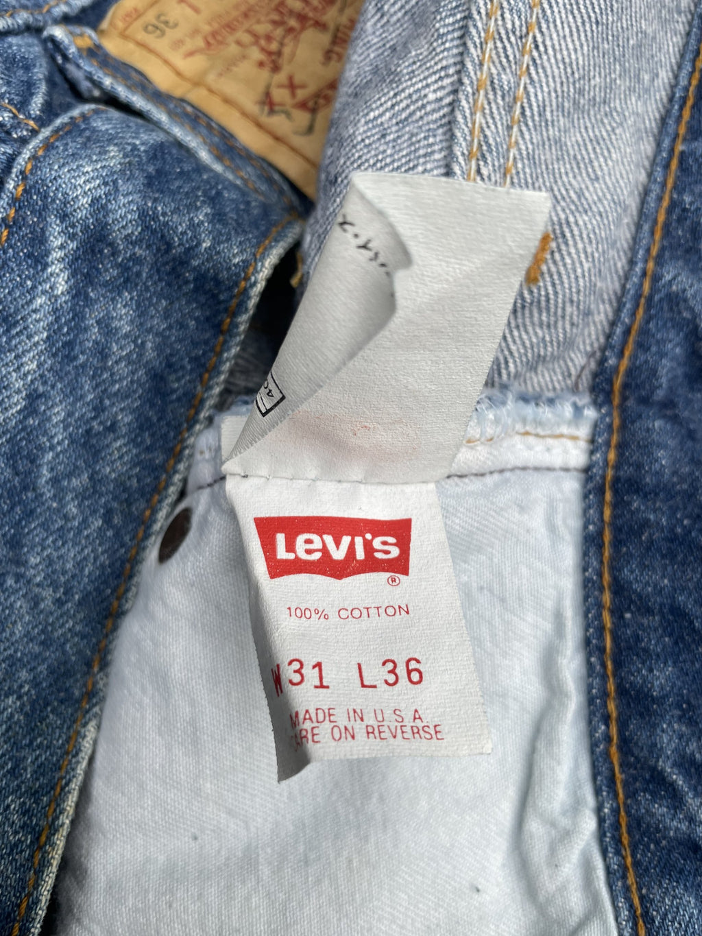 Vintage 1991 Levis 501 e Usa Irregular