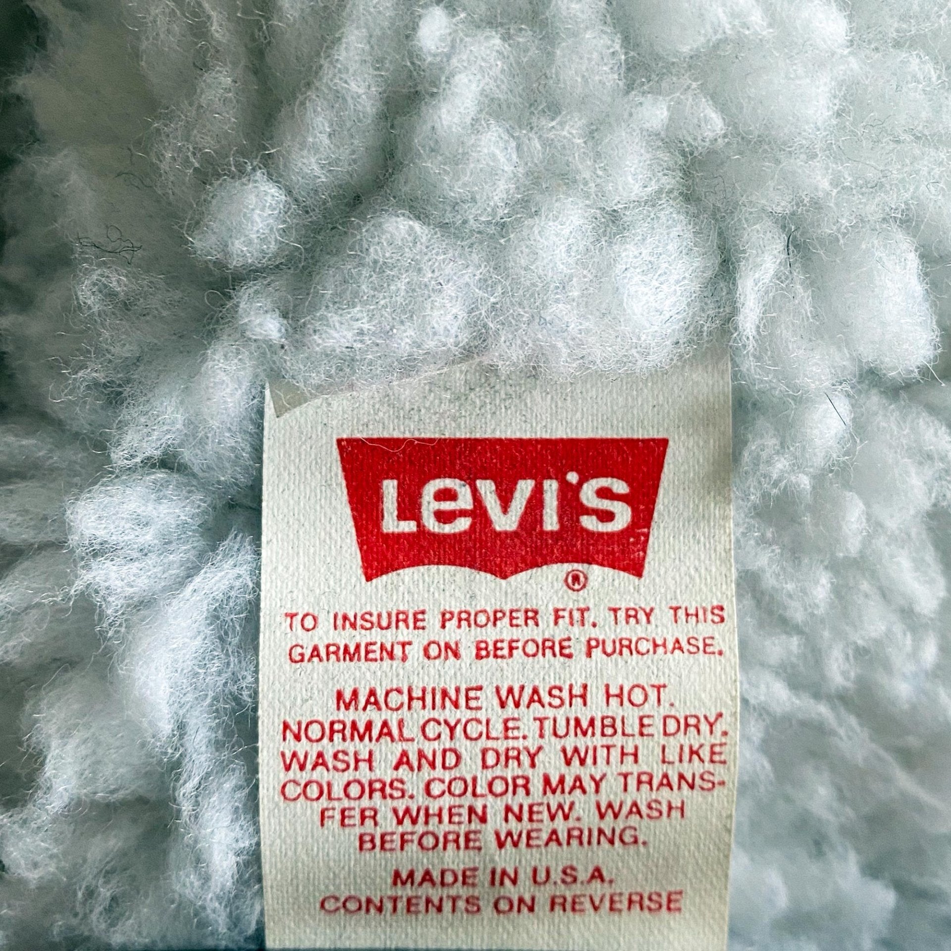 Vintage Levi's 70608-0216 Sherpa Lined Denim Trucker Jacket