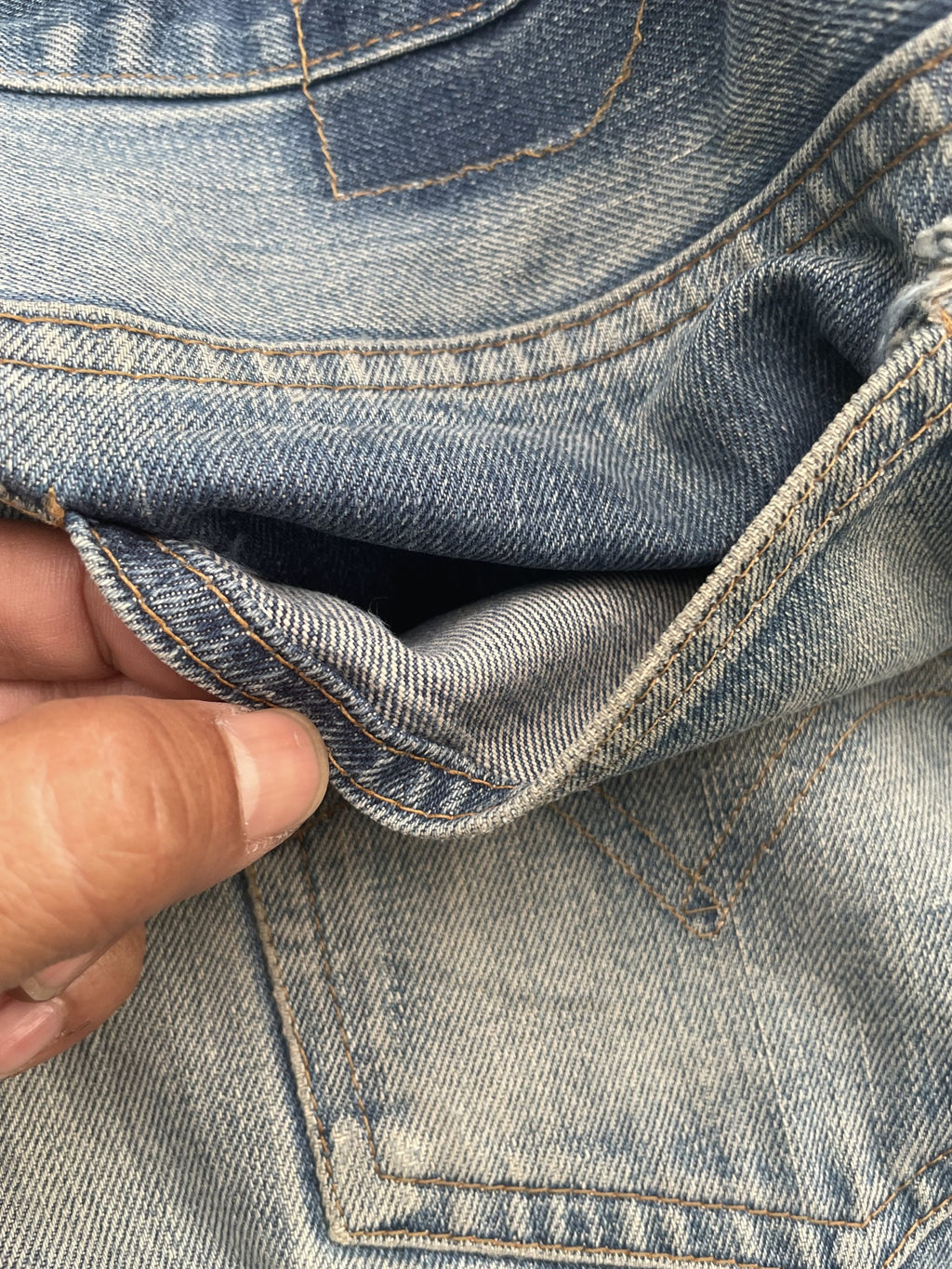 Vintage 1973 Levis 517 e Distressed
