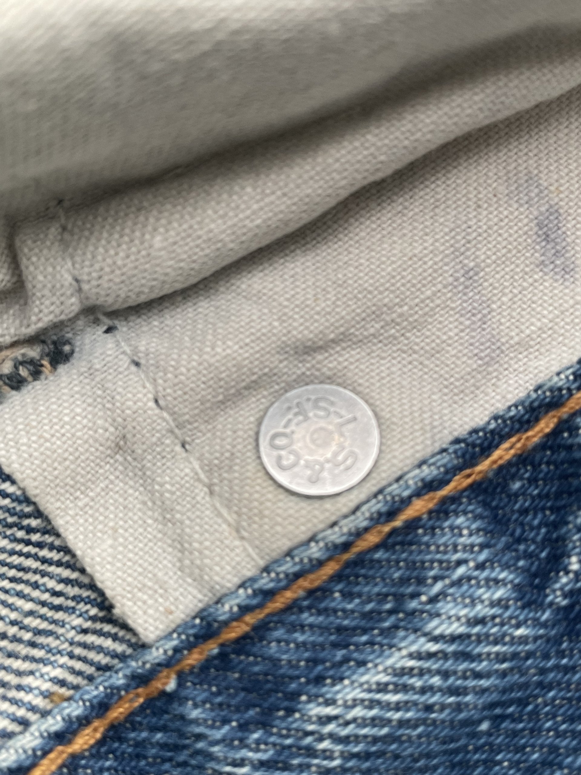 Vintage 1973 Levis 517 e Distressed