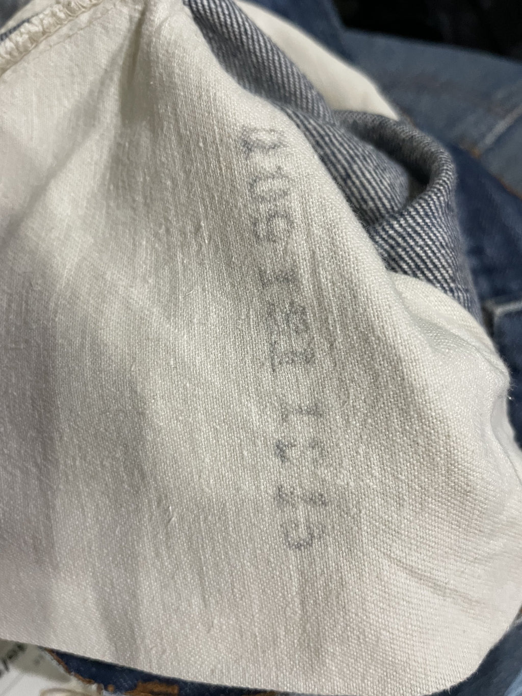 Vintage Levis 1979 646 E Orange Tag