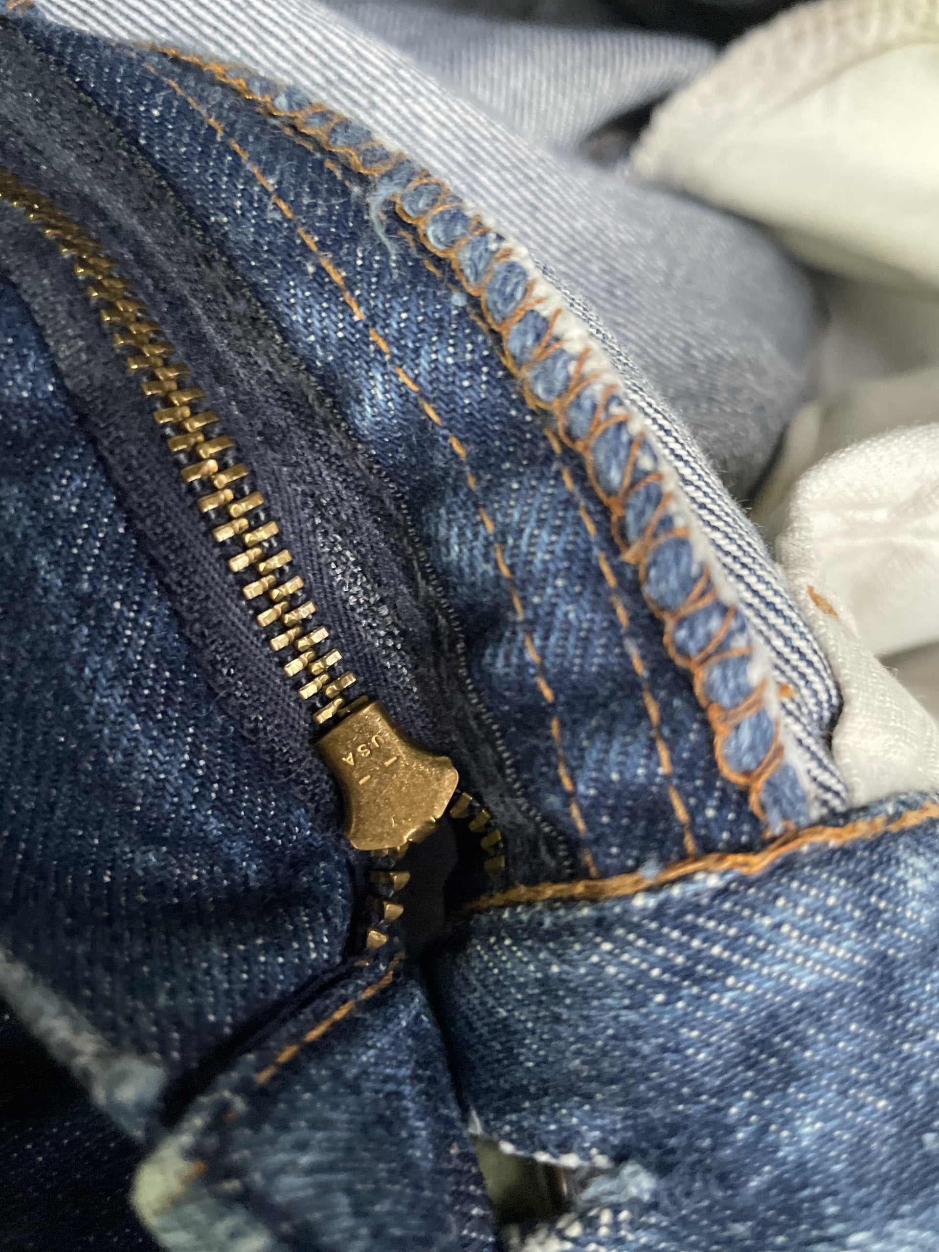 Vintage Levis 1979 646 E Orange Tag