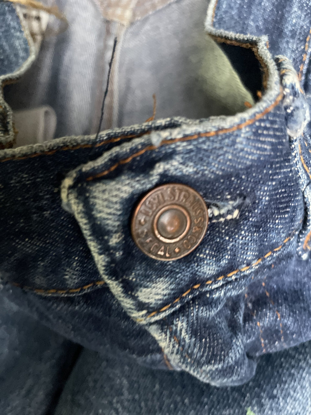 Vintage Levis 1979 646 E Orange Tag