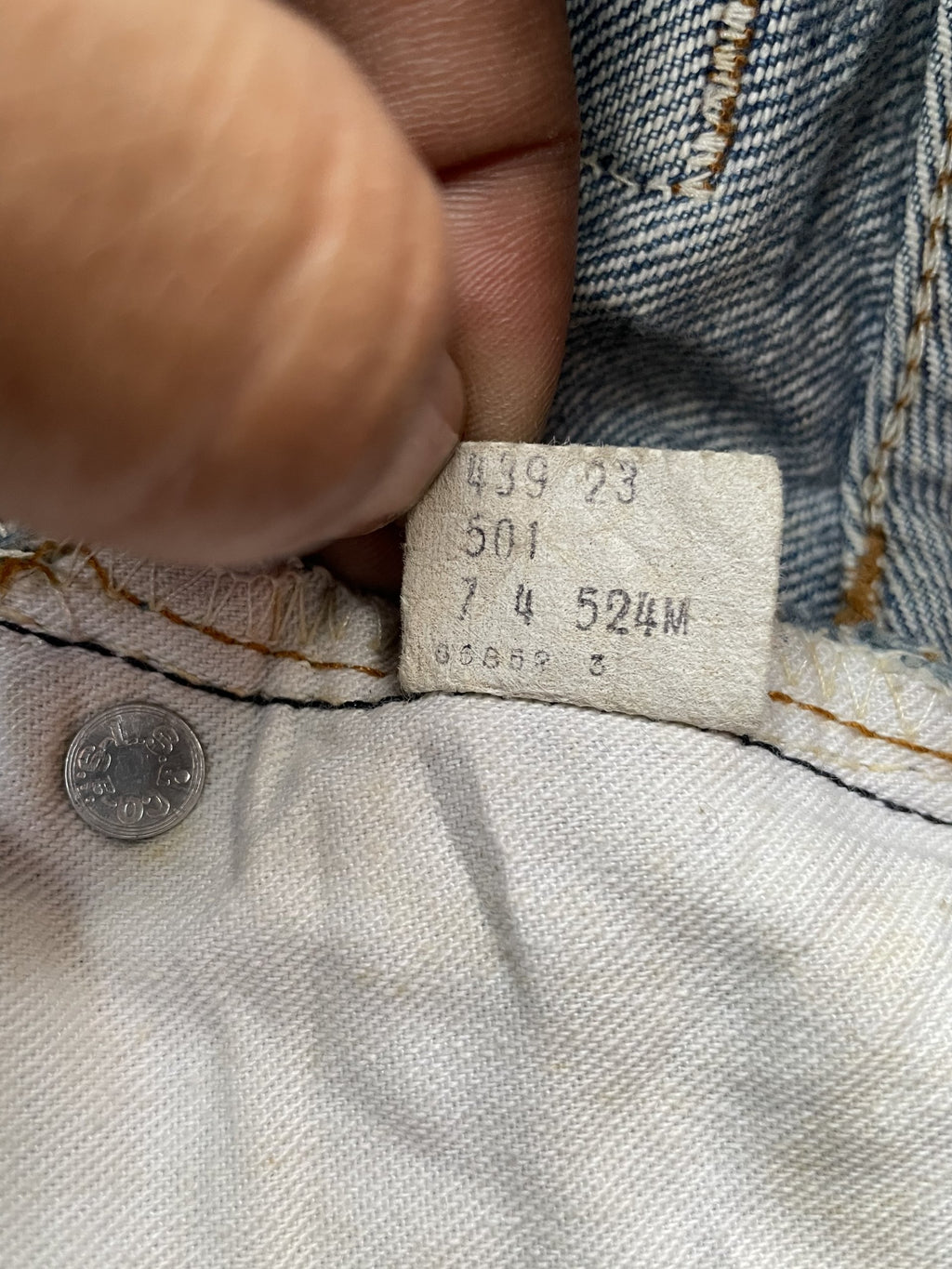 Vintage 1983 Levis 501 e Usa faded distresed