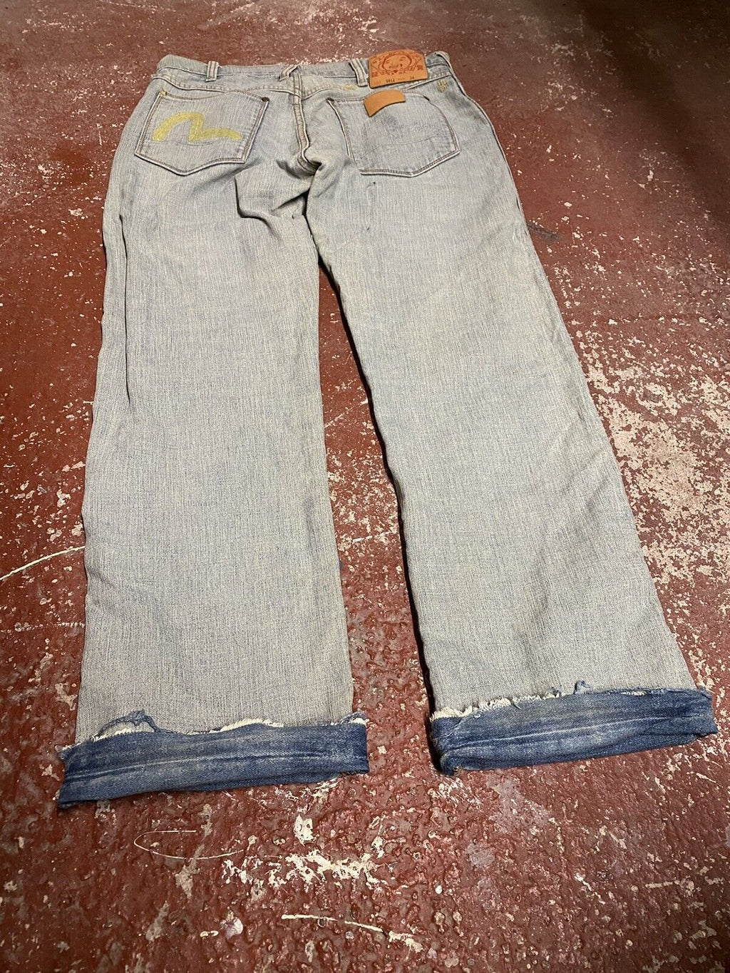 Evisu Destroyed Denim Straight Leg Jeans W34 L31 - Yellow Wing Detail