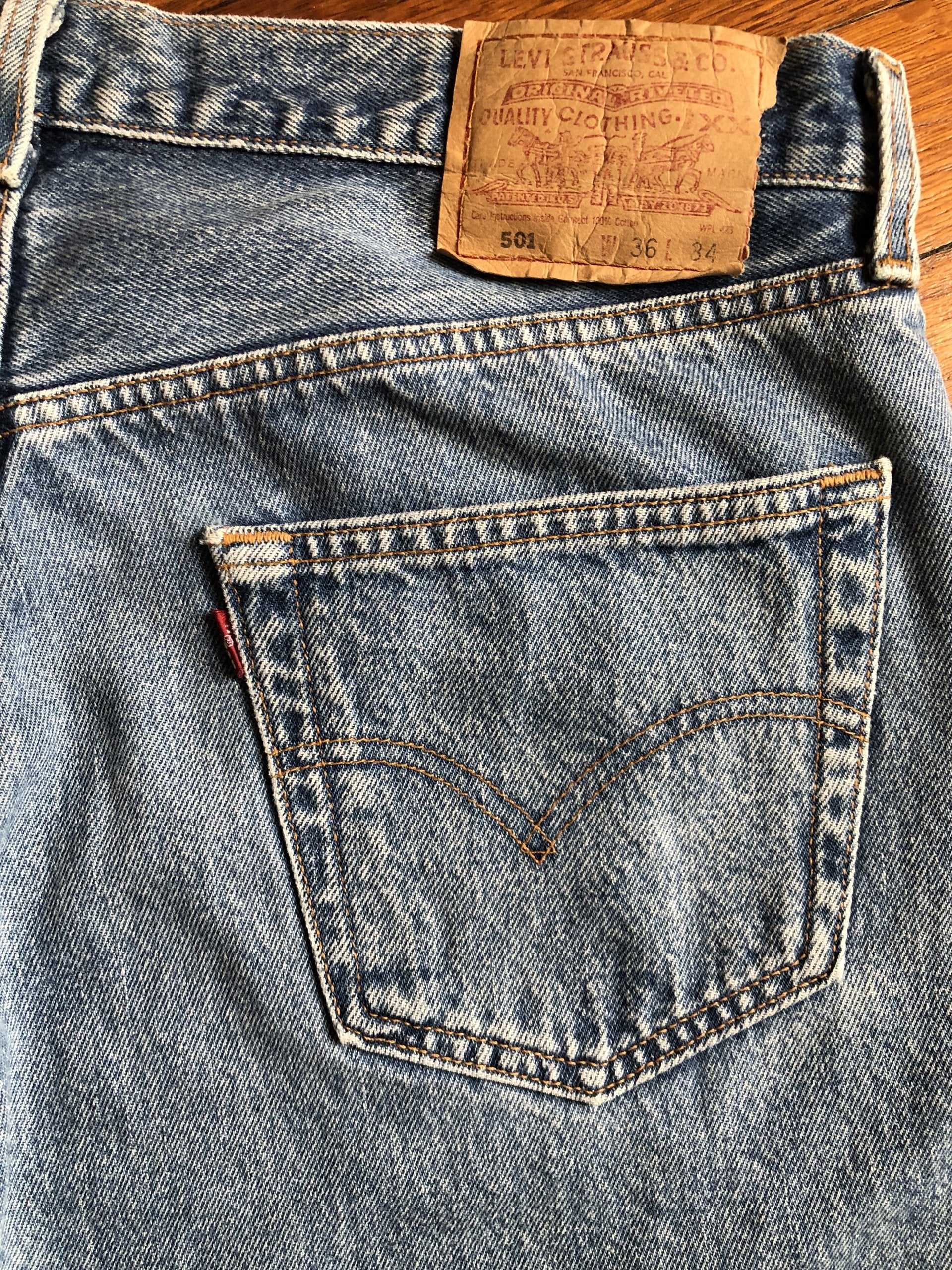 Vintage Levi's 501 W36 L34 Jeans bleu claire stonewashed 00s Made in Mexico