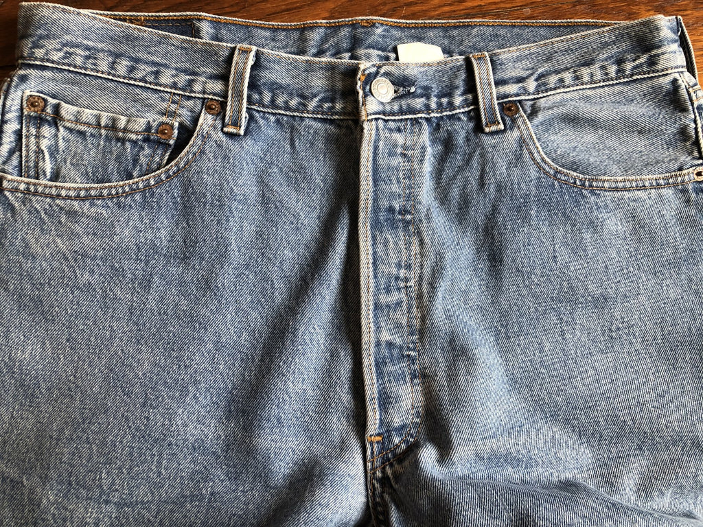 Vintage Levi's 501 W36 L34 Jeans bleu claire stonewashed 00s Made in Mexico