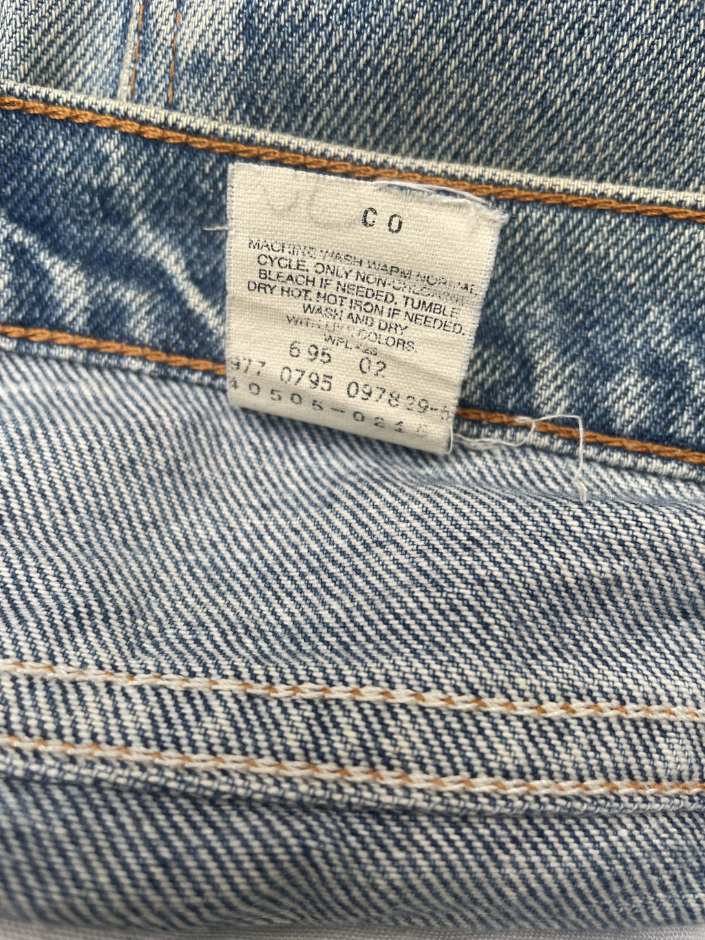 Vintage 1995 Levis 505 e Orange Tag Distressed