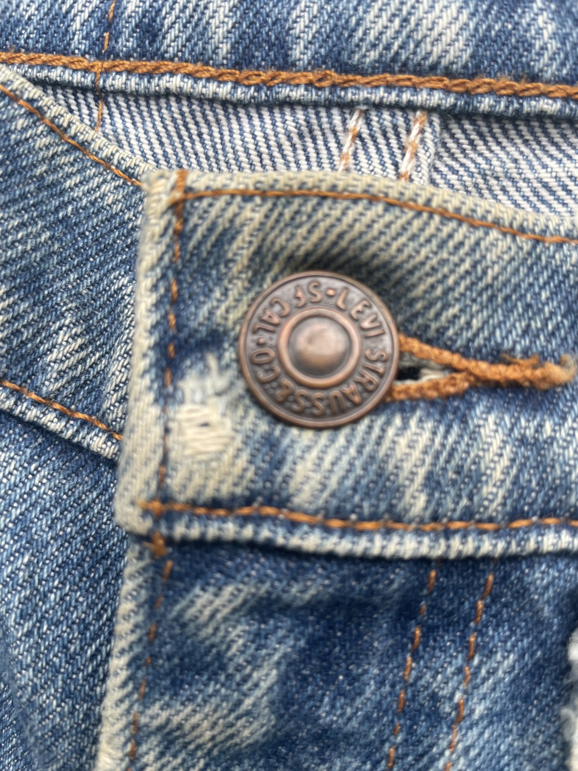 Vintage 1995 Levis 505 e Orange Tag Distressed