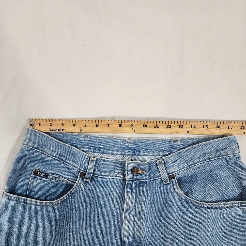 Vintage Lee Regular Straight Legs Jeans Blue Light Wash 38x30 REAL 34W - GOOD
